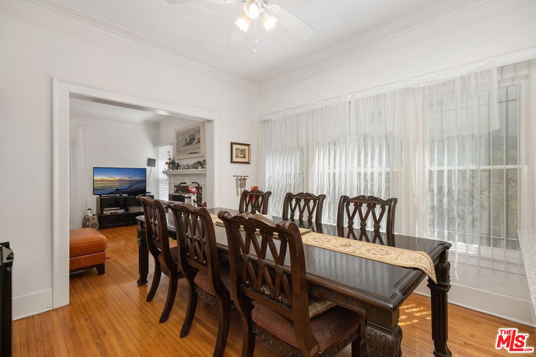Los Angeles, California, 90019, United States, 12 Bedrooms Bedrooms, ,Residential,For Sale,1885364