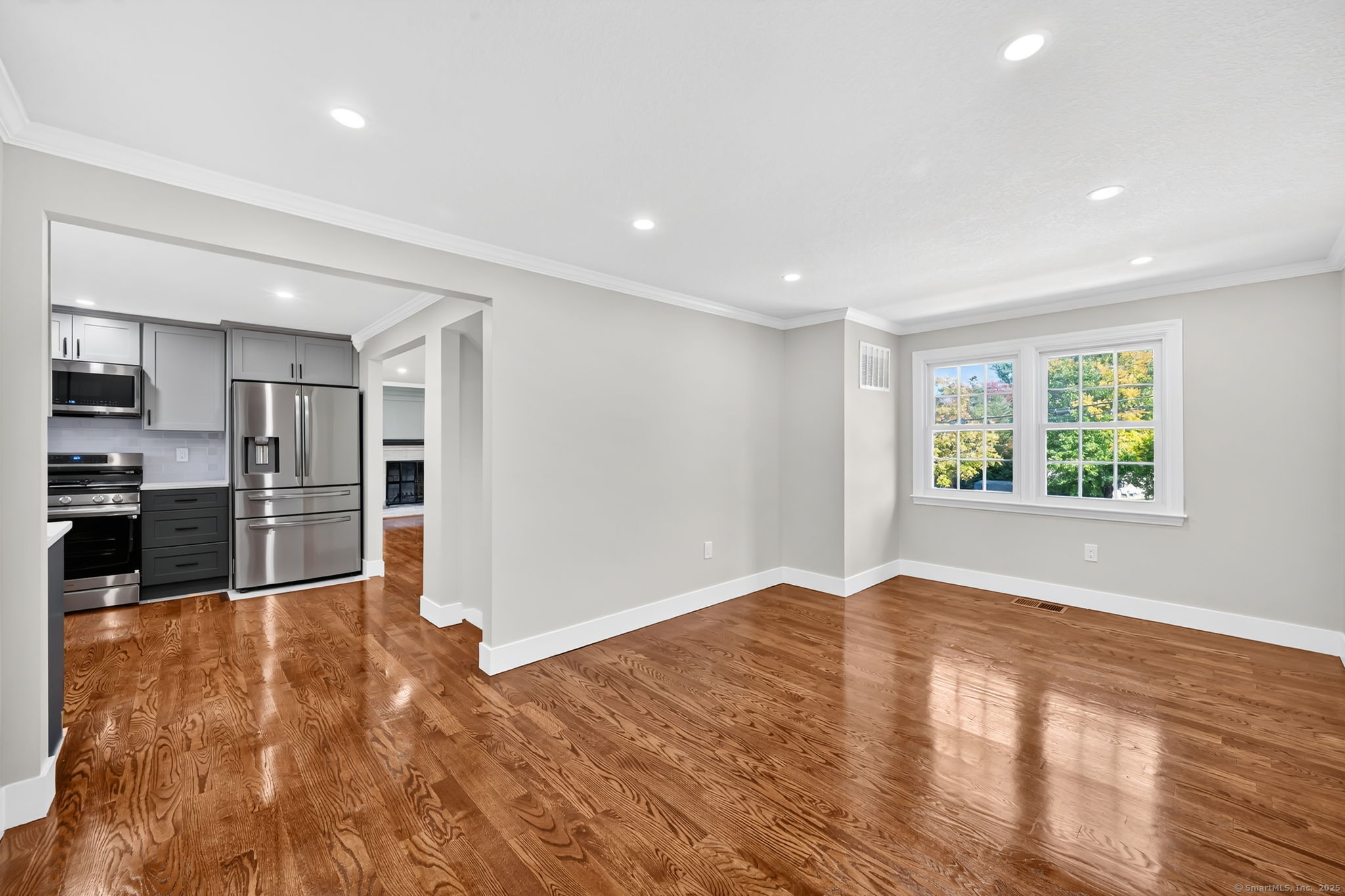 South Windsor, Connecticut, 06074, United States, 4 Bedrooms Bedrooms, ,3 BathroomsBathrooms,Residential,For Sale,2003244