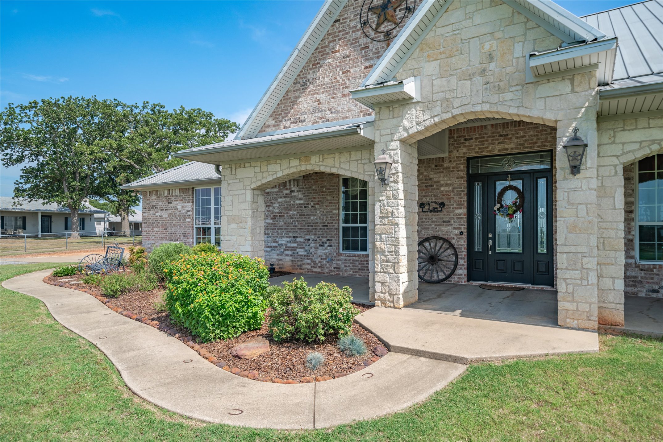 9208 FM 17, Grand Saline, Texas, 75140, United States, 5 Bedrooms Bedrooms, ,6 BathroomsBathrooms,Residential,For Sale,9208 FM 17,1317594