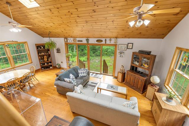 Epsom, New Hampshire, 03234, United States, 2 Bedrooms Bedrooms, ,1 BathroomBathrooms,Residential,For Sale,1861346