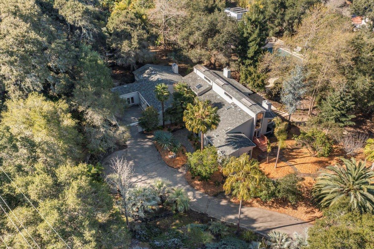 Los Altos Hills, California, 94022, United States, 5 Bedrooms Bedrooms, ,5 BathroomsBathrooms,Residential,For Sale,1907317