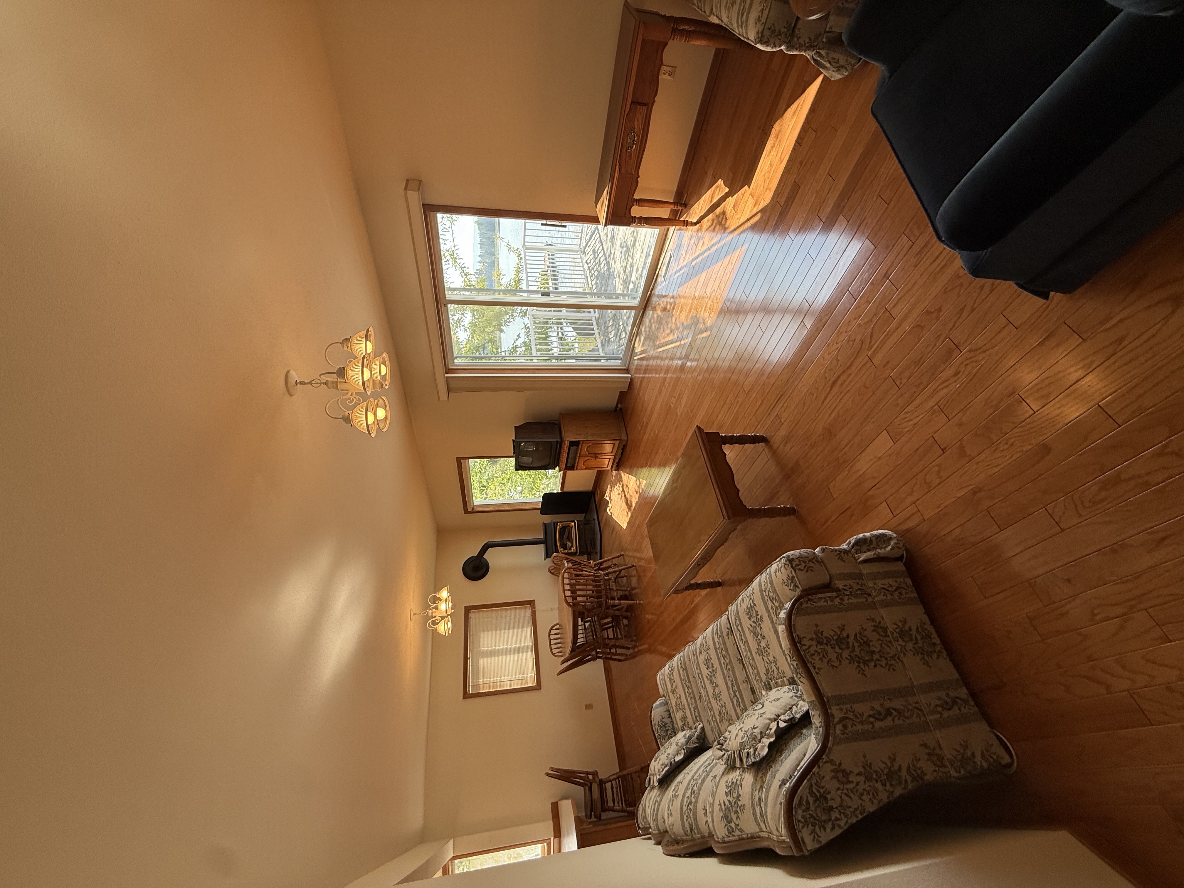 Sagle, Idaho, 83860, United States, 5 Bedrooms Bedrooms, ,4 BathroomsBathrooms,Residential,For Sale,1982064