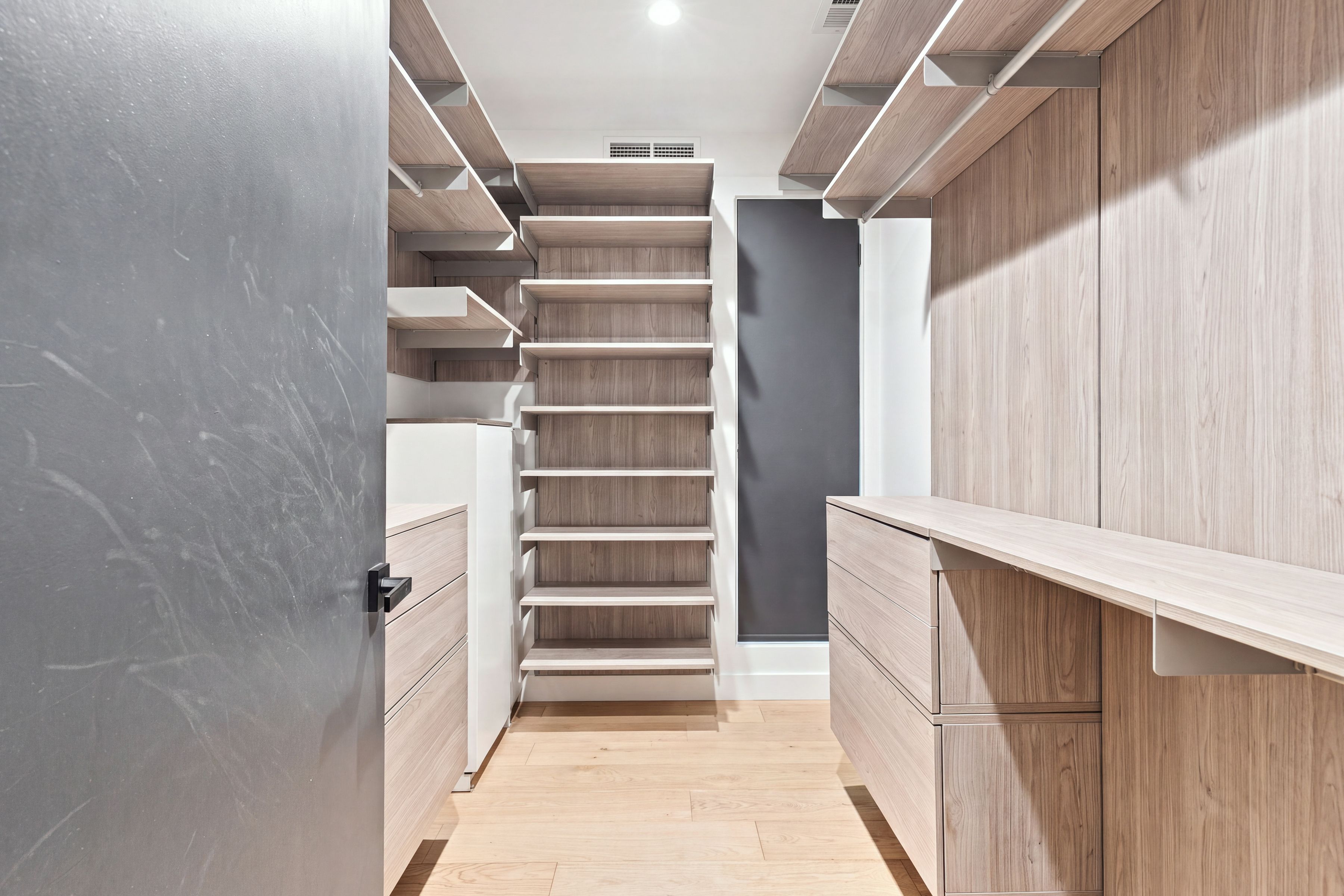 Turnkey Contemporary in Hollywood Hills - 物件實景