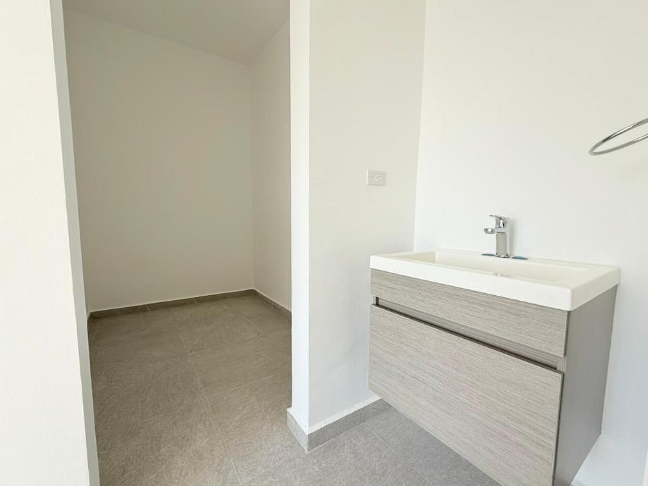 Tijuana, Baja California, 22664, Mexico, 3 Bedrooms Bedrooms, ,2 BathroomsBathrooms,Residential,For Sale,1995997