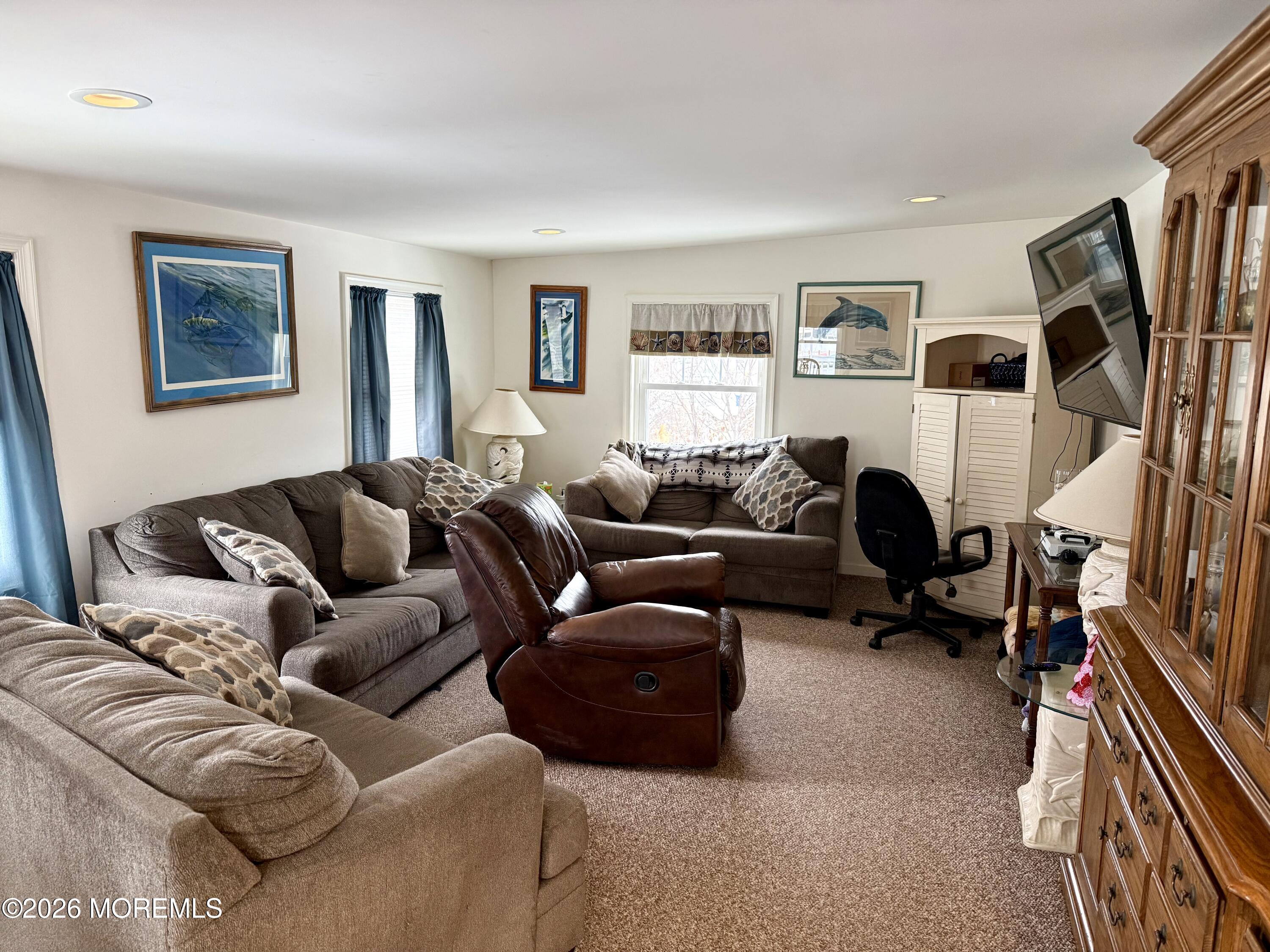Manahawkin, New Jersey, 08050, United States, 3 Bedrooms Bedrooms, ,2 BathroomsBathrooms,Residential,For Sale,2015902