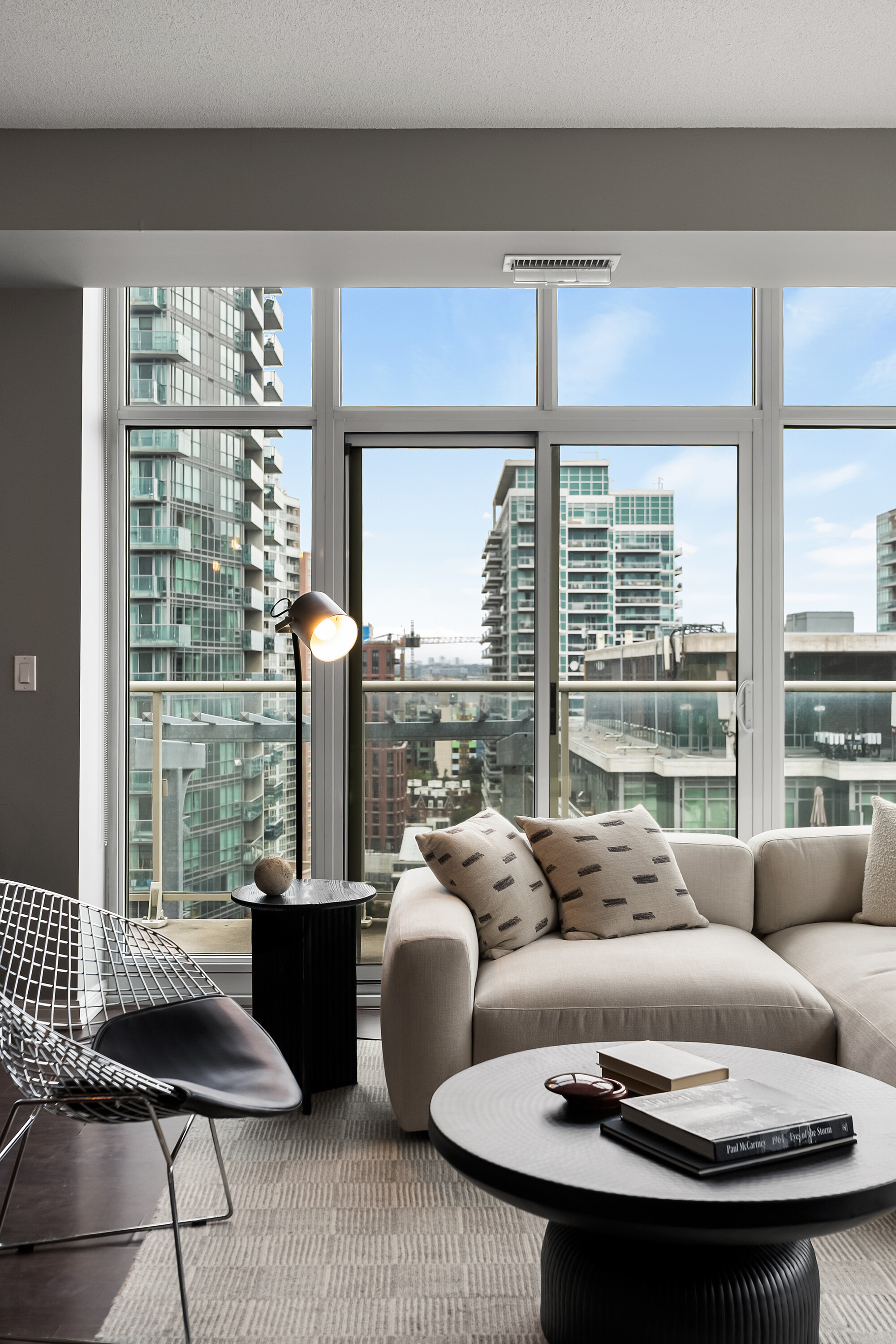  Corner Unit In Liberty Village - 物件實景