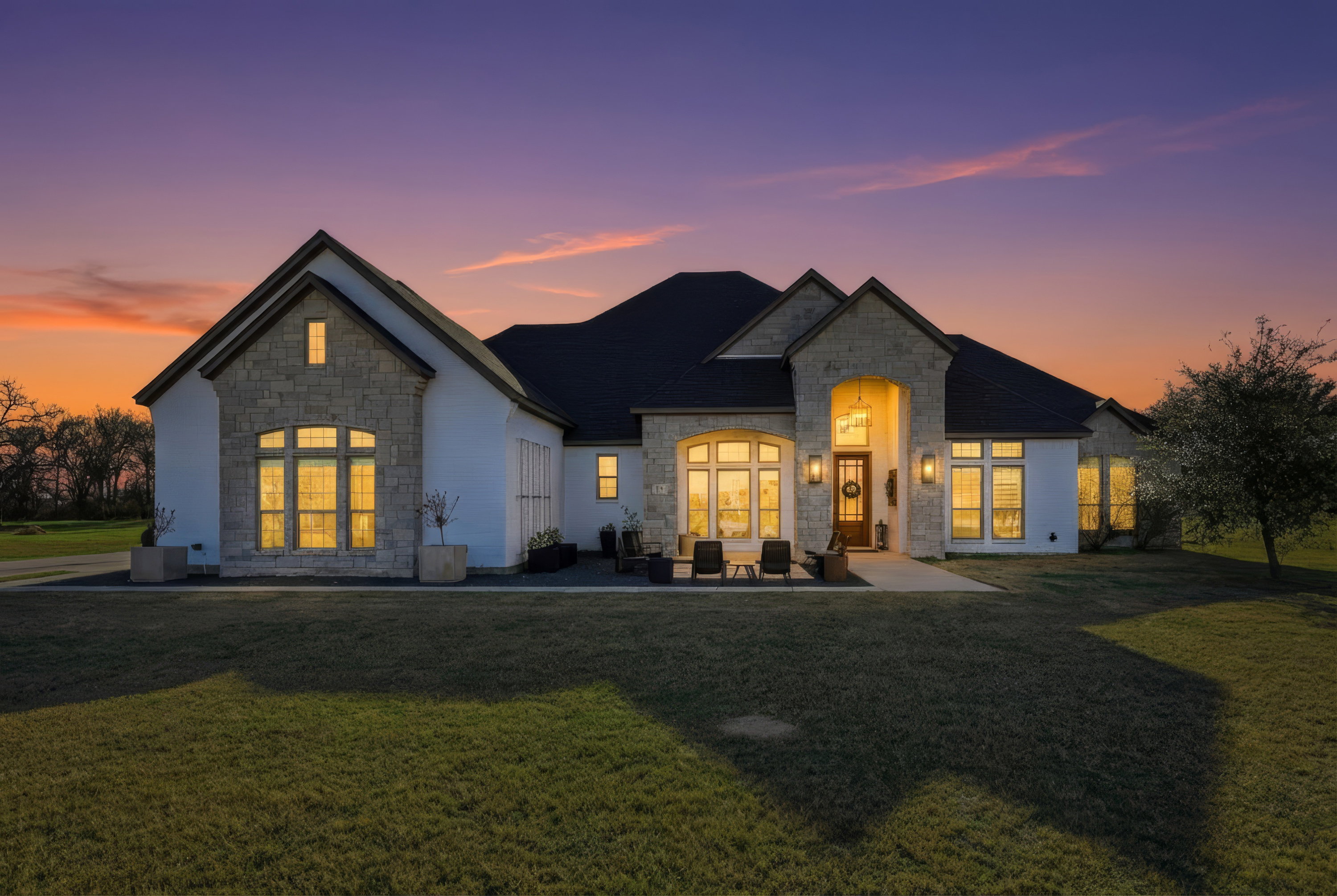  a private gated retreat where  luxury meets texas tranquility - 物件實景