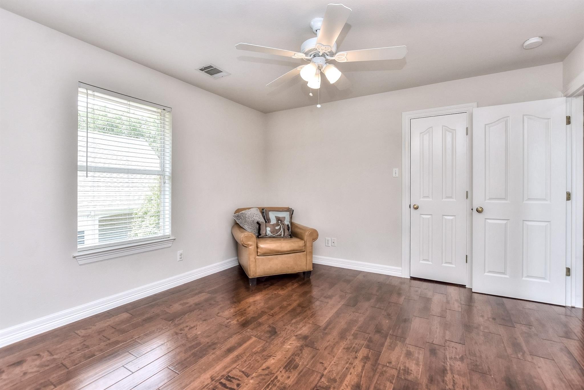 Georgetown, Texas, 78628, United States, 5 Bedrooms Bedrooms, ,4 BathroomsBathrooms,Residential,For Sale,1924392