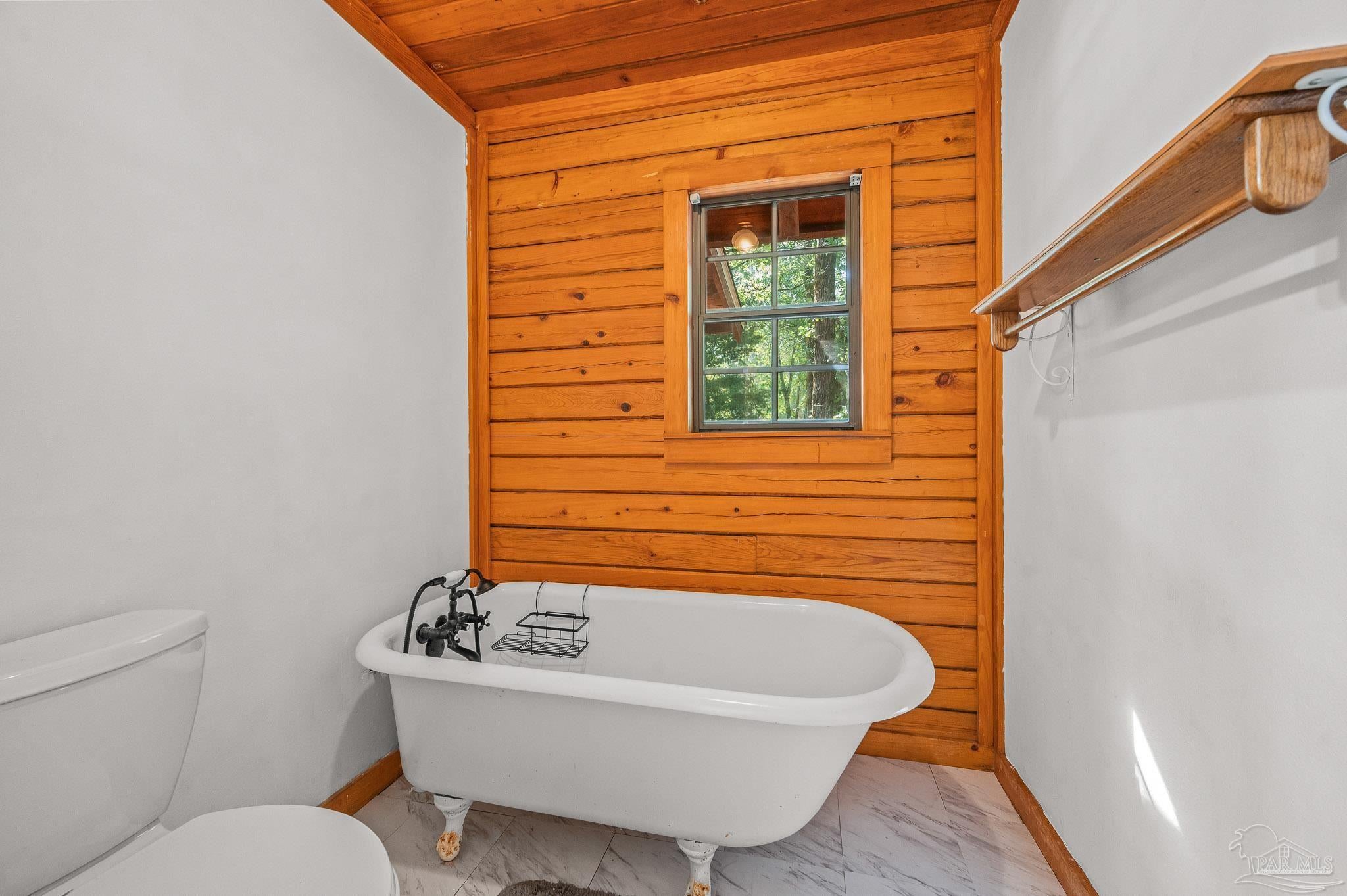 Molino, Florida, 32577, United States, 4 Bedrooms Bedrooms, ,3 BathroomsBathrooms,Residential,For Sale,1876750