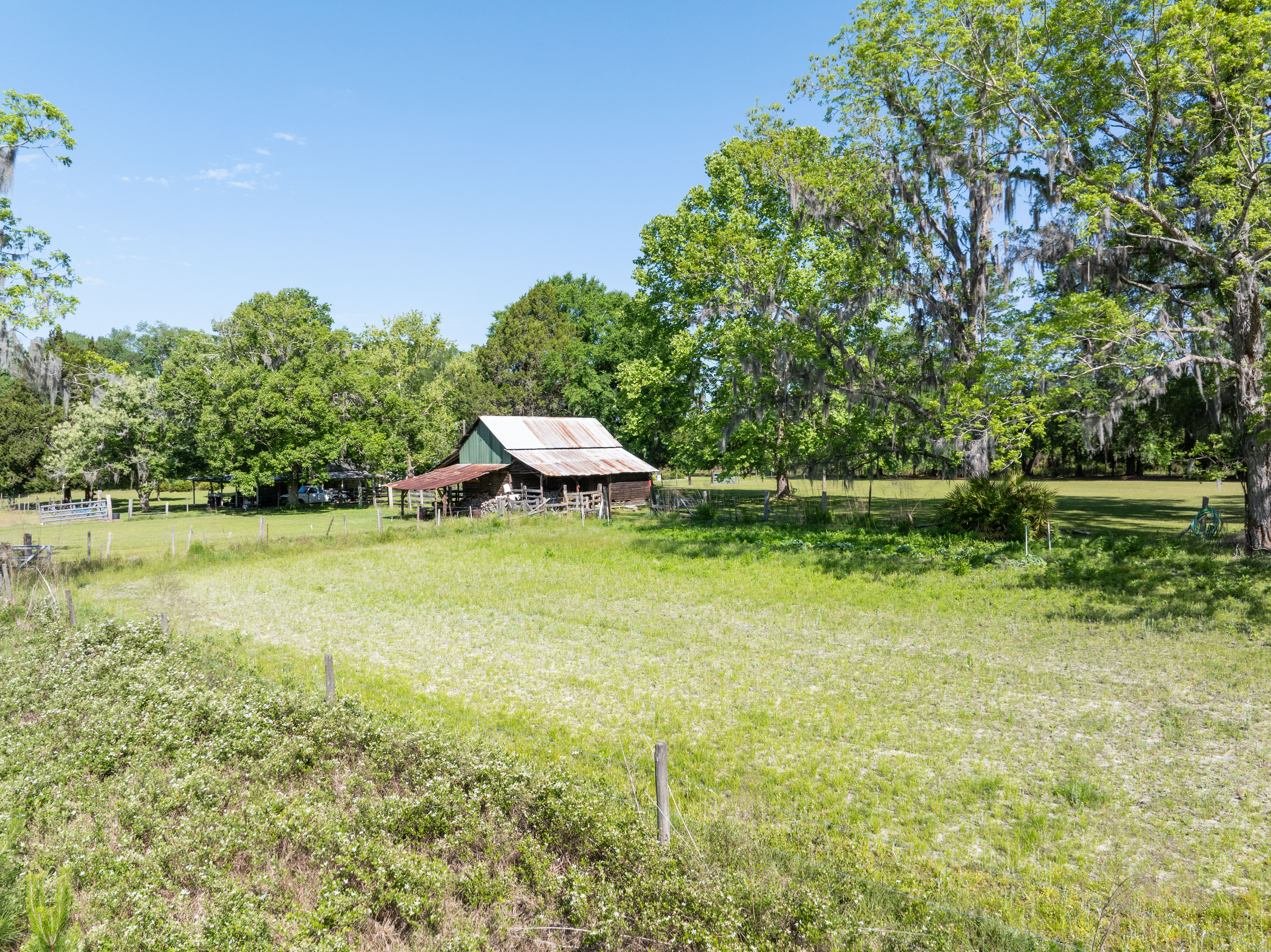 Lake City, Florida, 32025, United States, 3 Bedrooms Bedrooms, ,2 BathroomsBathrooms,Residential,For Sale,1737016