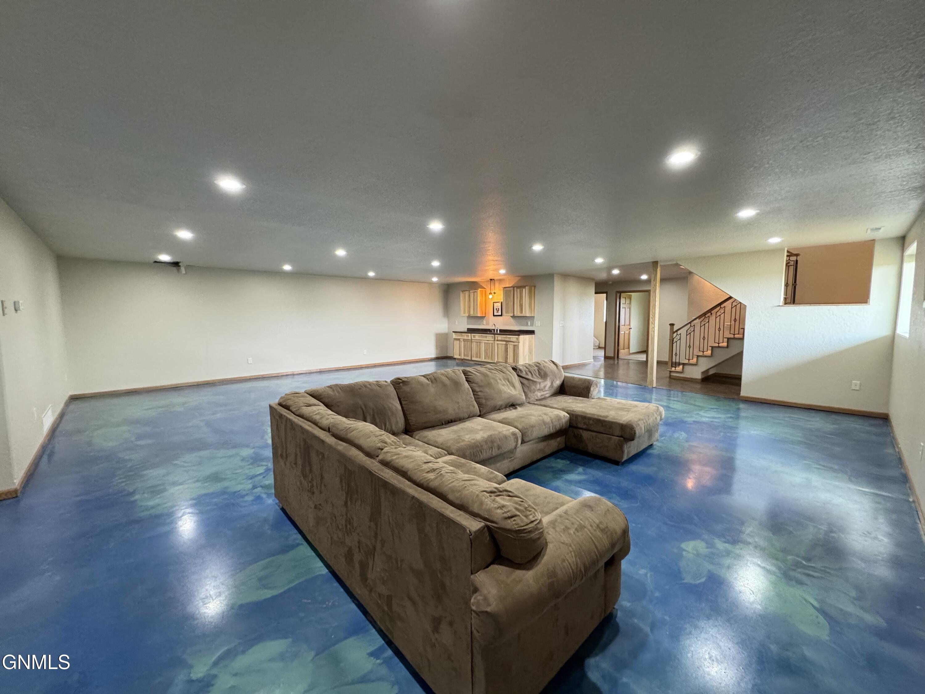 New Salem, North Dakota, 58563, United States, 7 Bedrooms Bedrooms, ,1 BathroomBathrooms,Residential,For Sale,1904775