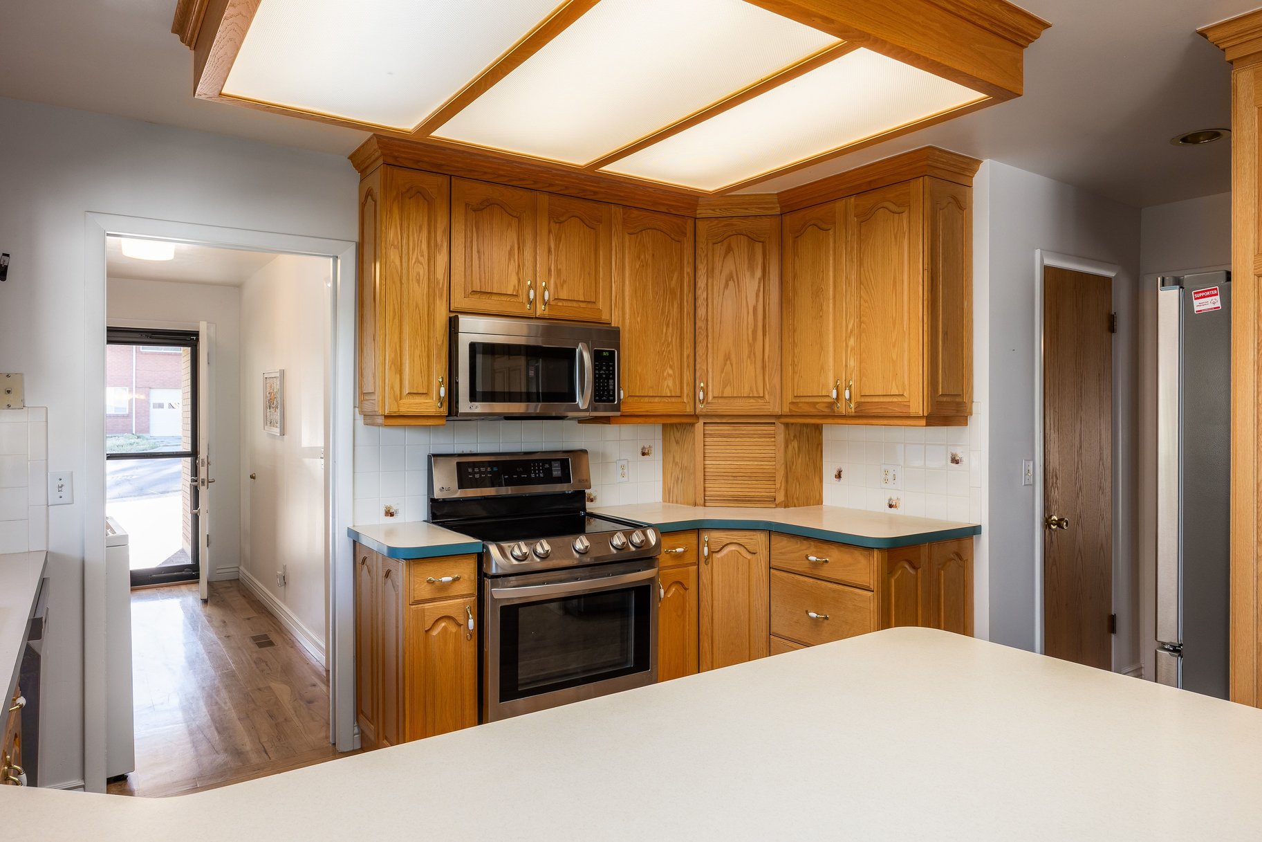  Spacious Living in an Established Springville Neighborhood - 物件實景