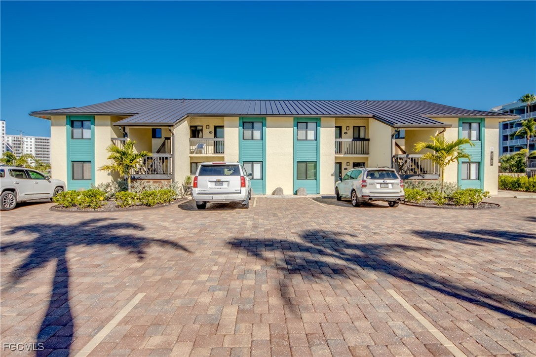Fort Myers Beach, Florida, 33931, United States, 2 Bedrooms Bedrooms, ,2 BathroomsBathrooms,Residential,For Sale,2009064