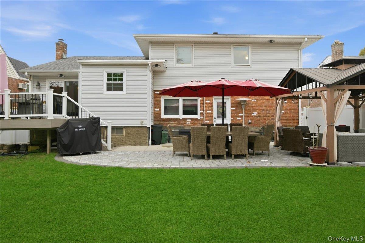 Merrick, New York, 11566, United States, 3 Bedrooms Bedrooms, ,3 BathroomsBathrooms,Residential,For Sale,1986518