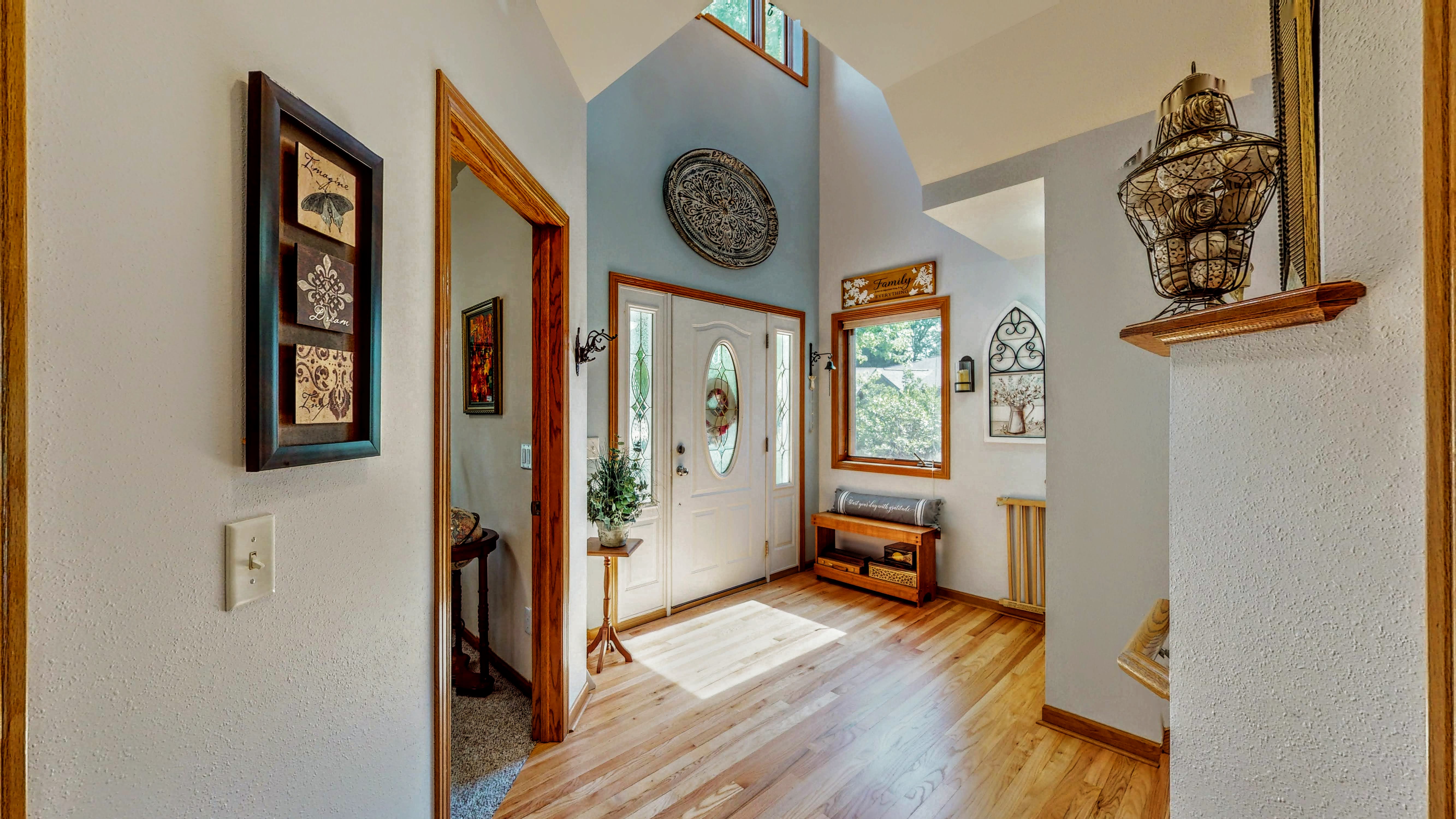 Jefferson, Wisconsin, 53549, United States, 4 Bedrooms Bedrooms, ,4 BathroomsBathrooms,Residential,For Sale,1984363