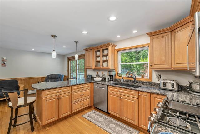 Deerfield, New Hampshire, 03037, United States, 4 Bedrooms Bedrooms, ,1 BathroomBathrooms,Residential,For Sale,1902997