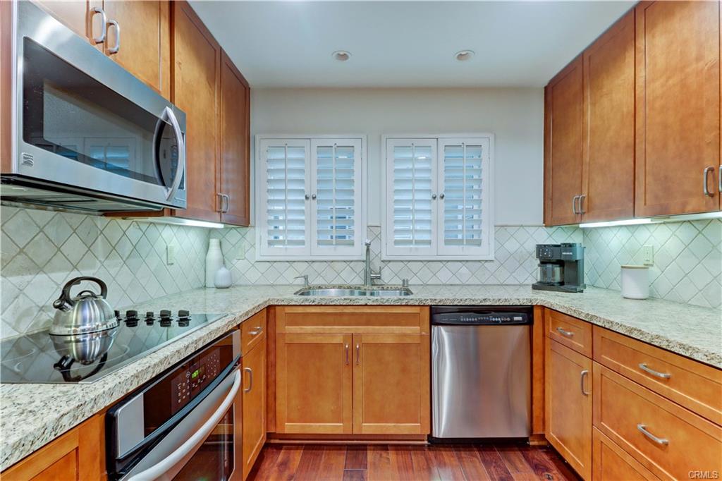 Laguna Woods, California, 92637, United States, 2 Bedrooms Bedrooms, ,1 BathroomBathrooms,Residential,For Sale,1943629