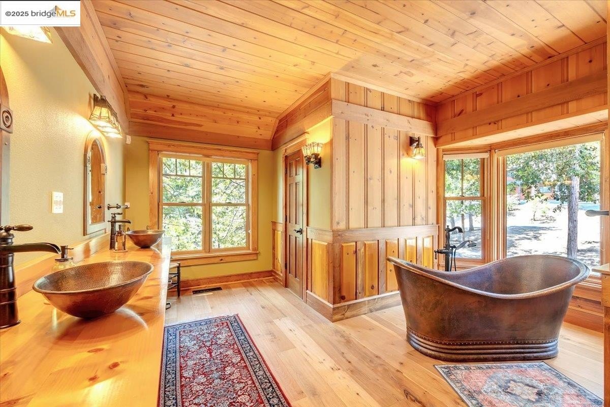 Twain Harte, California, 95383, United States, 4 Bedrooms Bedrooms, ,3 BathroomsBathrooms,Residential,For Sale,1908643
