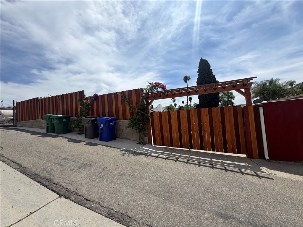 Oceanside, California, 92056, United States, 3 Bedrooms Bedrooms, ,2 BathroomsBathrooms,Residential,For Sale,2031943