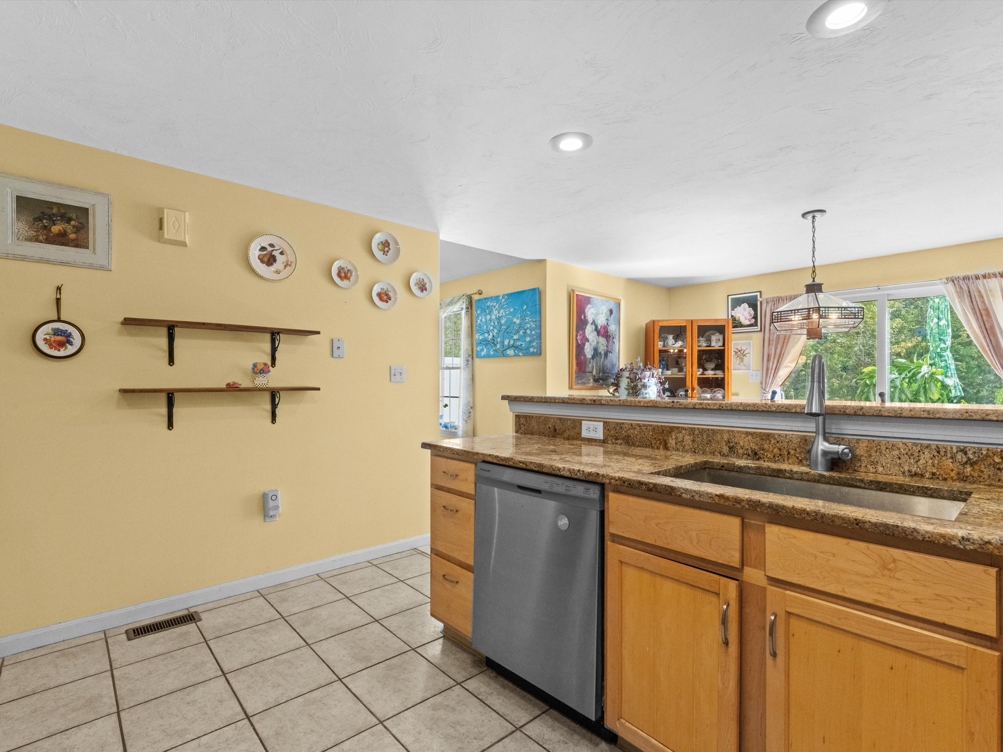  29 B Cold Spring Drive, Sutton, MA 01590 - 物件實景