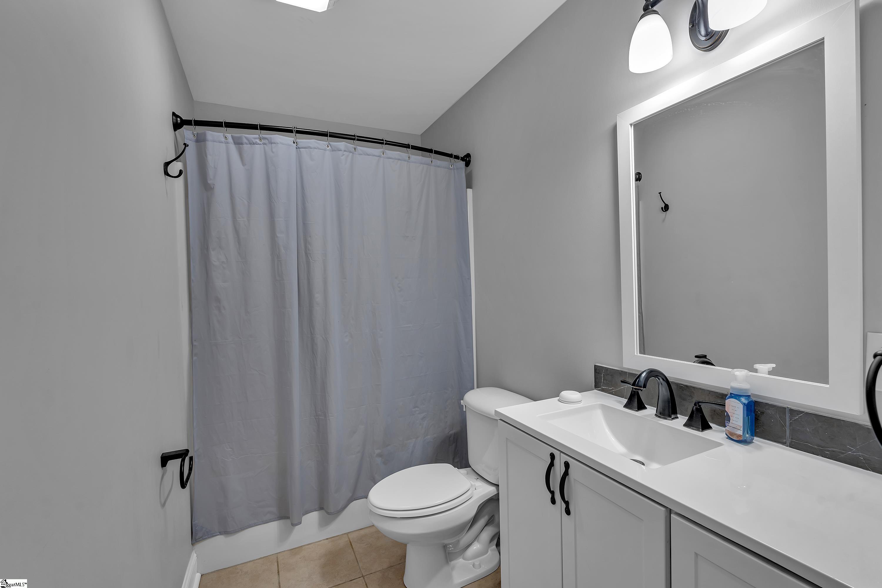 Central, South Carolina, 29630, United States, 5 Bedrooms Bedrooms, ,5 BathroomsBathrooms,Residential,For Sale,1902241