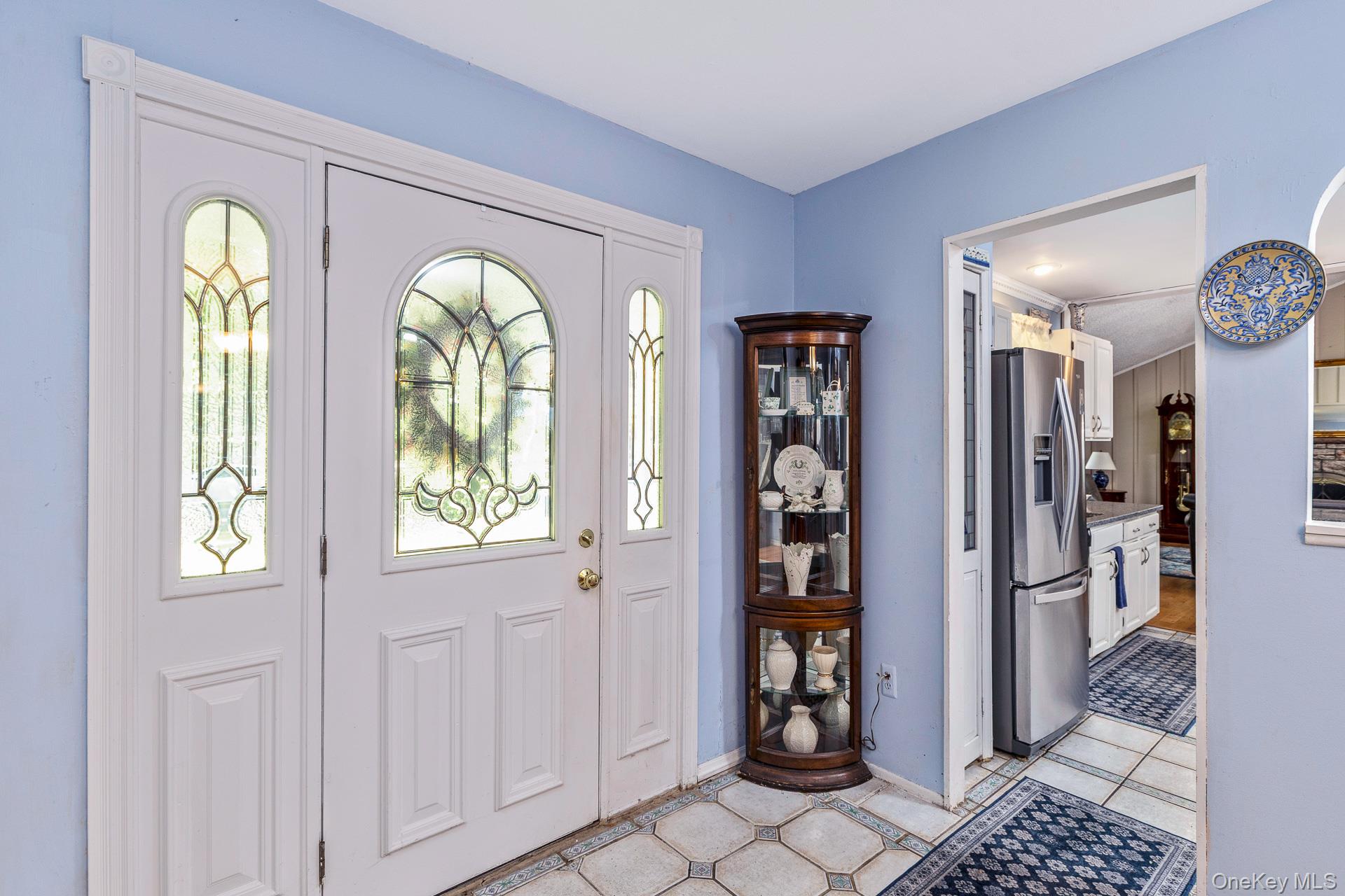 Shoreham, New York, 11786, United States, 3 Bedrooms Bedrooms, ,2 BathroomsBathrooms,Residential,For Sale,1908697