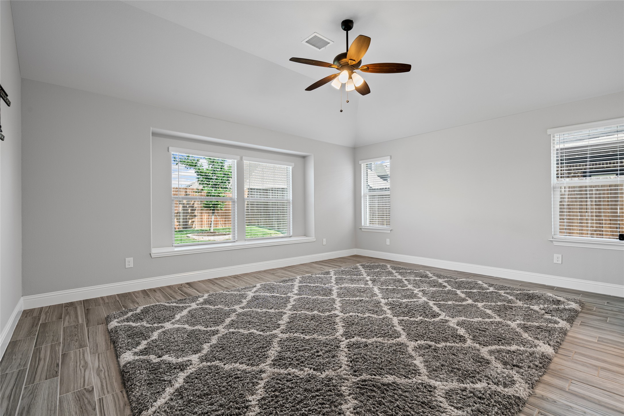 Melissa, Texas, 75454, United States, 4 Bedrooms Bedrooms, ,3 BathroomsBathrooms,Residential,For Sale,1994825