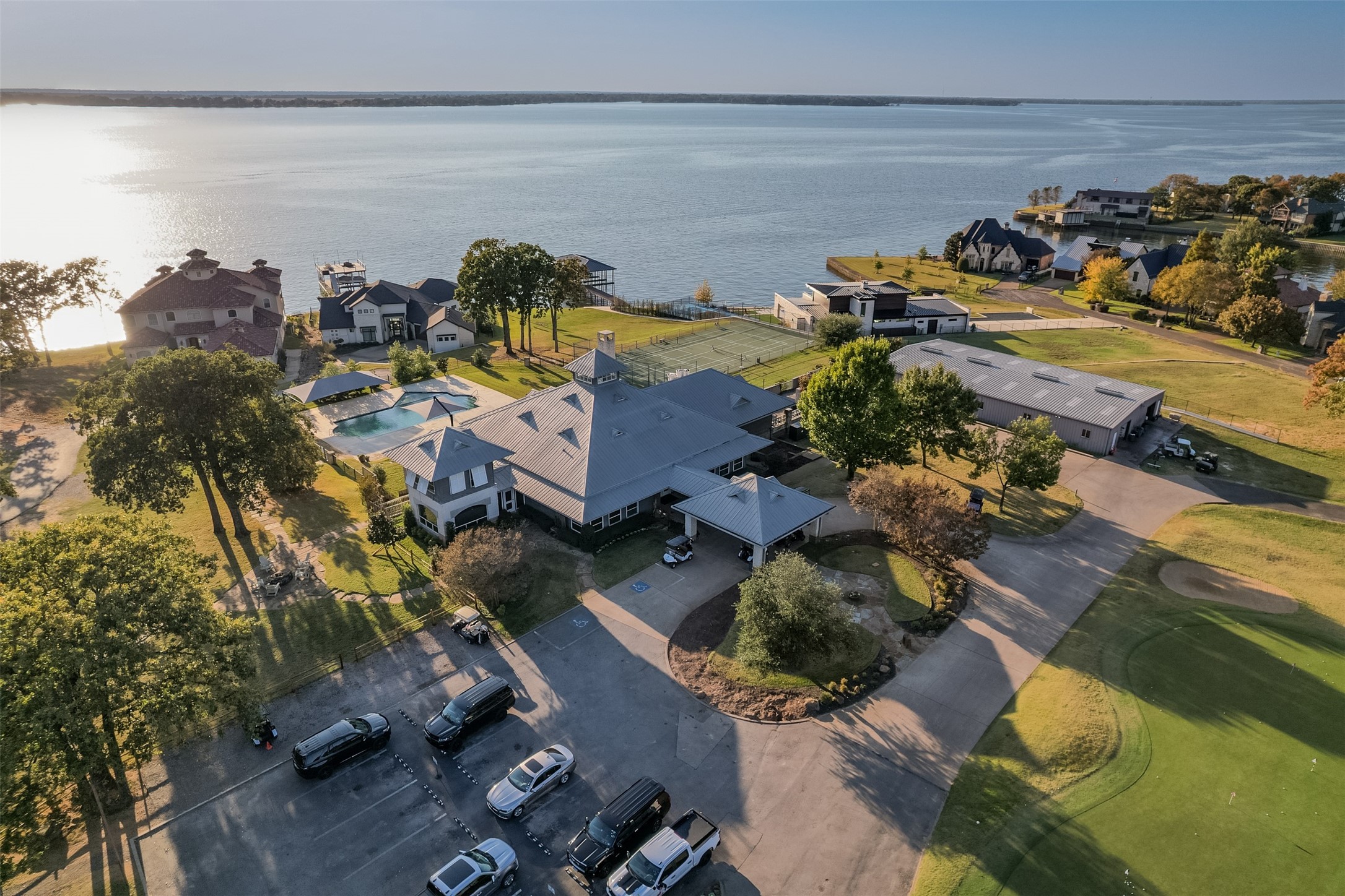 Mabank, Texas, 75156, United States, 3 Bedrooms Bedrooms, ,3 BathroomsBathrooms,Residential,For Sale,1990997