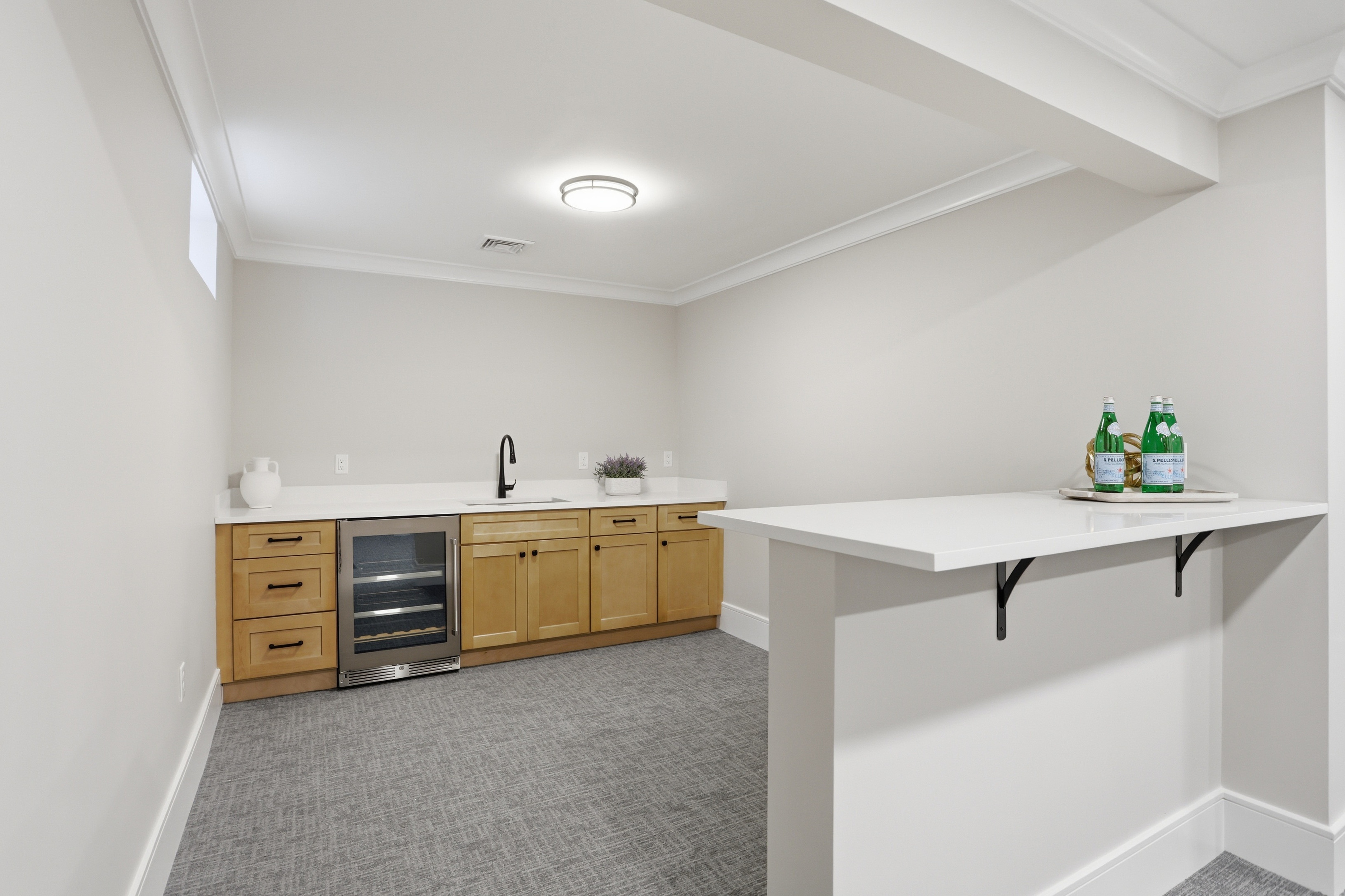  6 Lane Avenue, Bedford, MA 01730 - 物件實景
