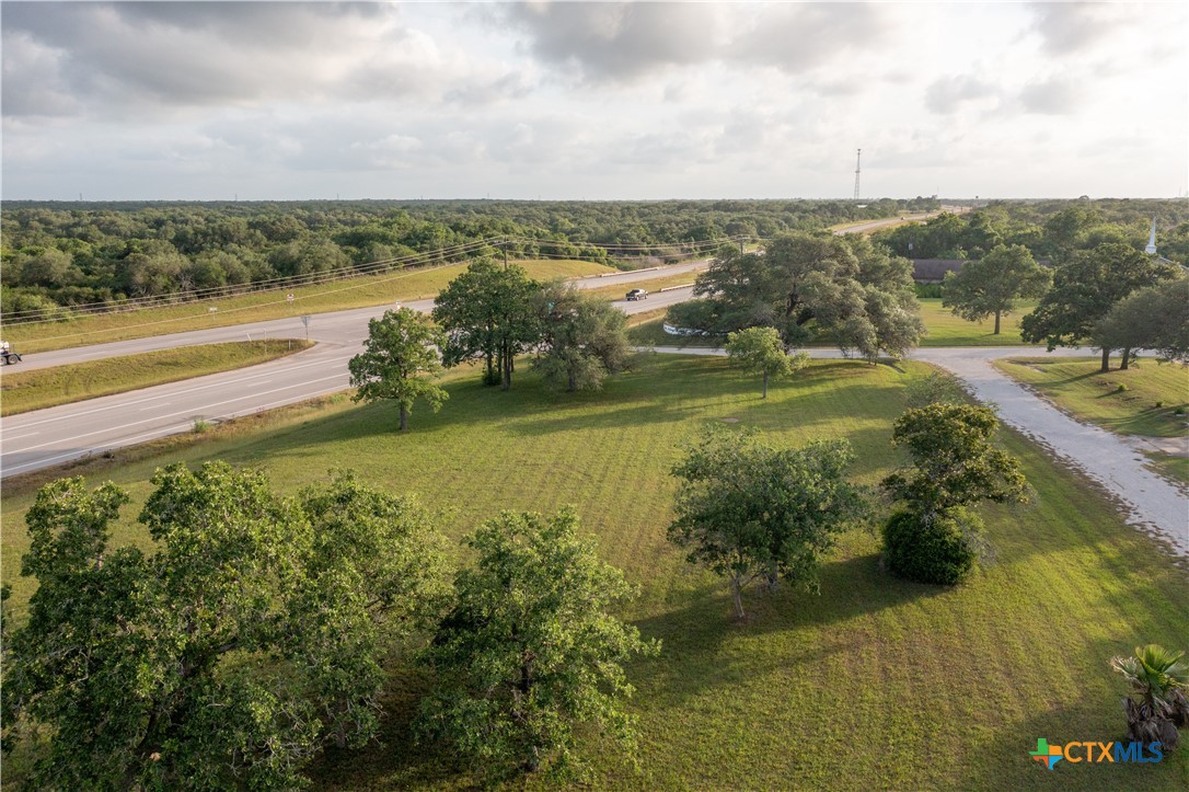 Victoria, Texas, 77905, United States, 5 Bedrooms Bedrooms, ,4 BathroomsBathrooms,Residential,For Sale,1882590