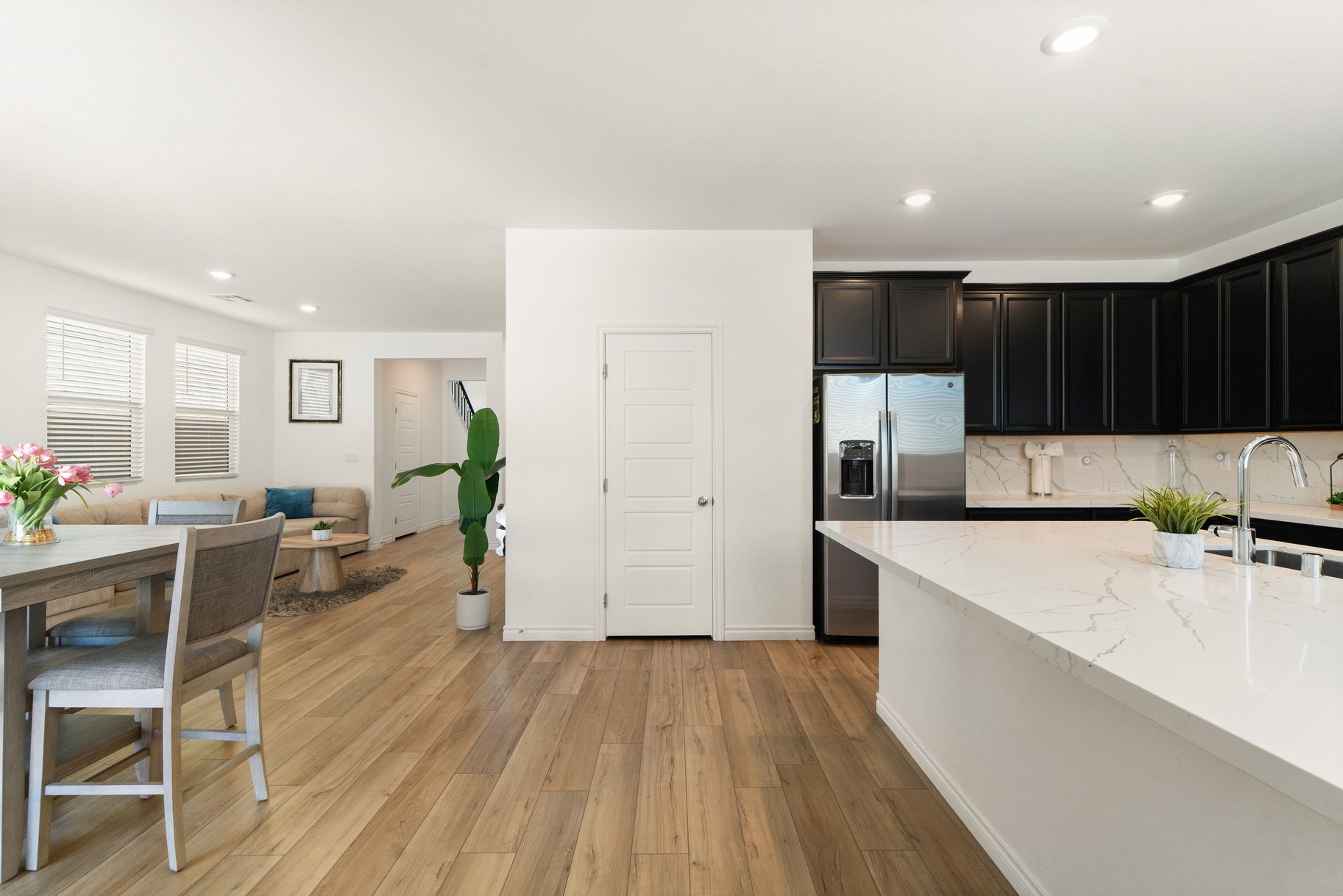  Like new 4-bedroom home, built in 2022 with modern upgrades - 物件實景