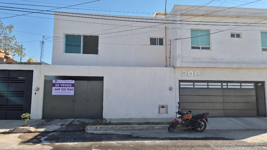 Paseos de Valladolid, Jesús María, Aguascalientes, 20997, Mexico, 4 Bedrooms Bedrooms, ,3 BathroomsBathrooms,Residential,For Sale,Paseos de Valladolid,1671825