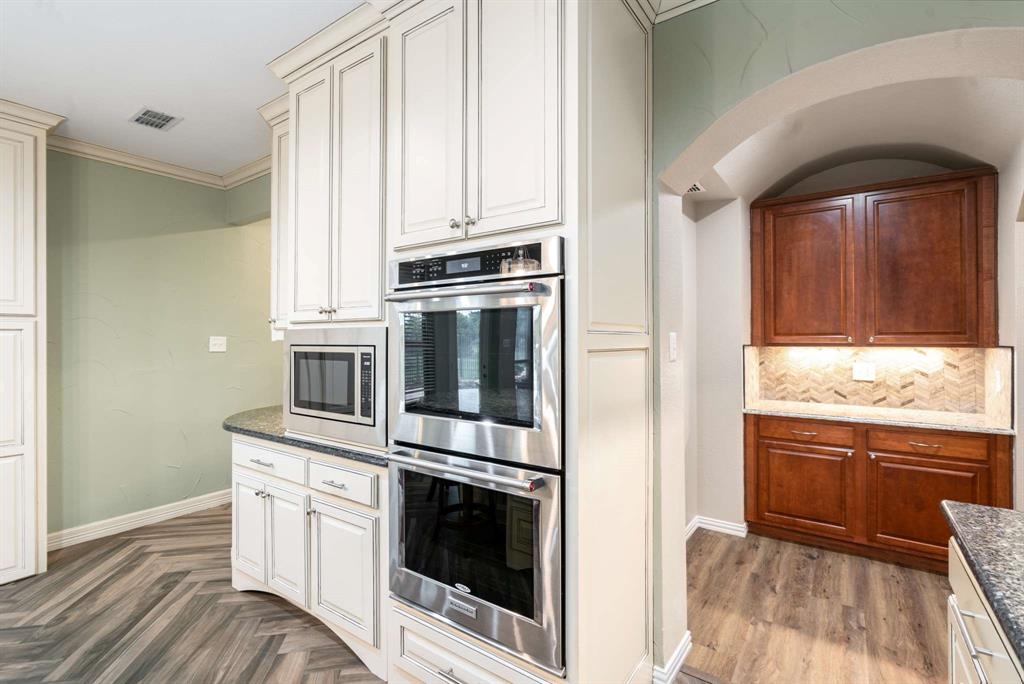 Rowlett, Texas, 75089, United States, 4 Bedrooms Bedrooms, ,4 BathroomsBathrooms,Residential,For Sale,1826622