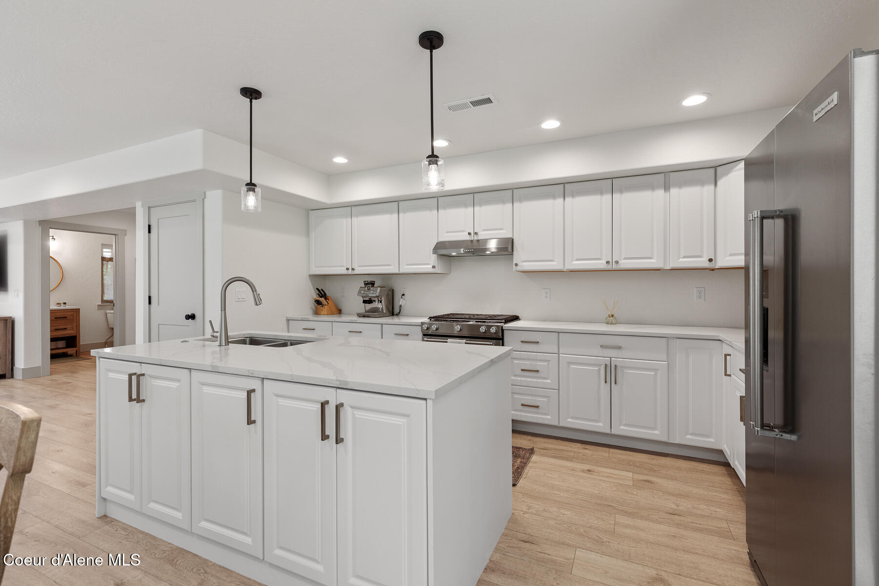 Coeur d'Alene, Idaho, 83814, United States, 3 Bedrooms Bedrooms, ,2 BathroomsBathrooms,Residential,For Sale,2049442