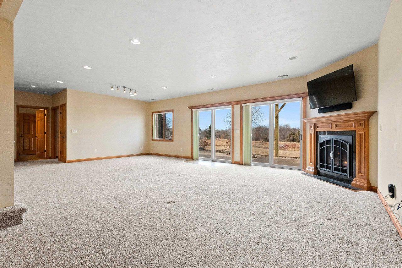 GREENVILLE, Wisconsin, 54942, United States, 3 Bedrooms Bedrooms, ,3 BathroomsBathrooms,Residential,For Sale,1744997