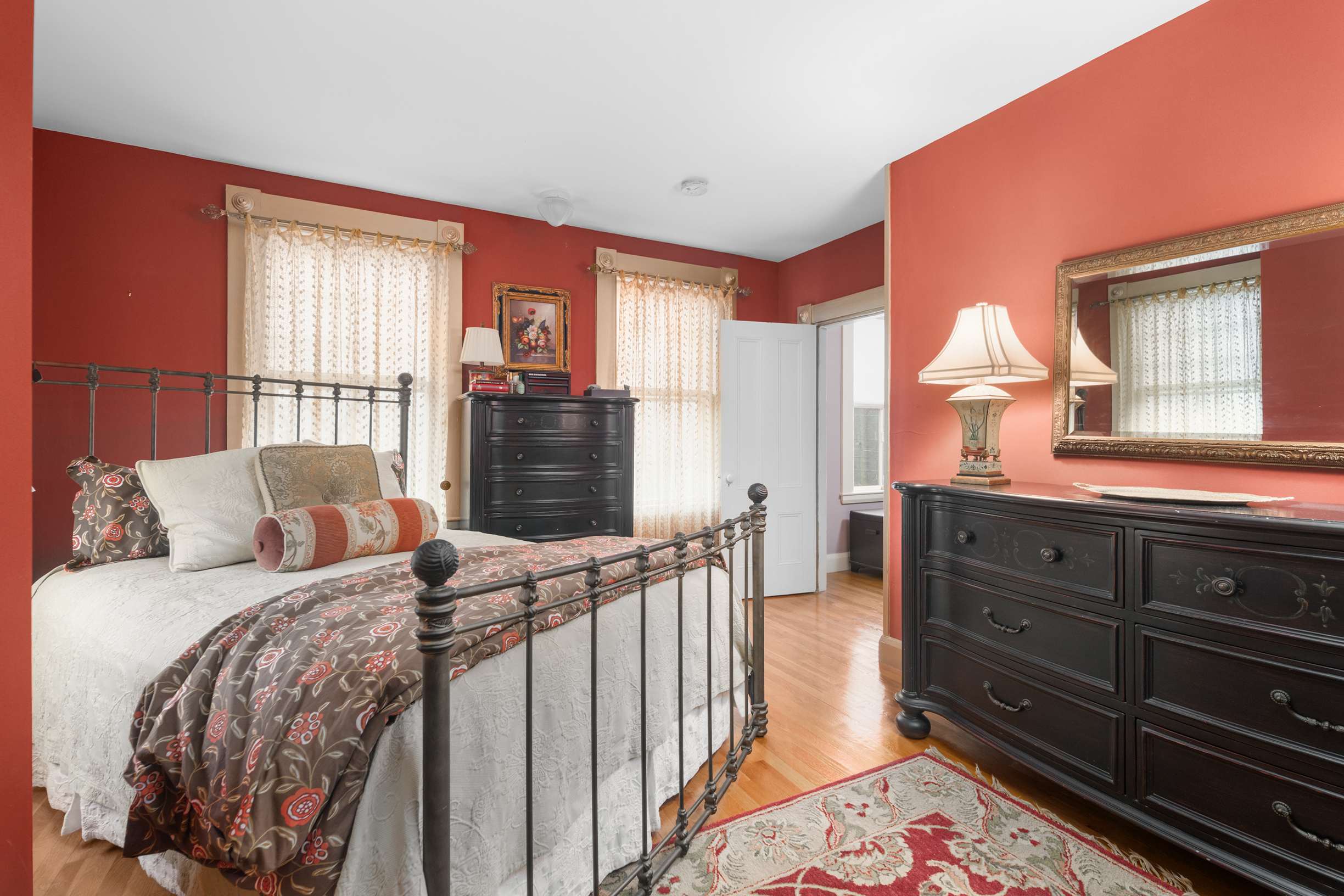  Grand New Englander with 2 Bedroom Apartment in York Village - 物件實景