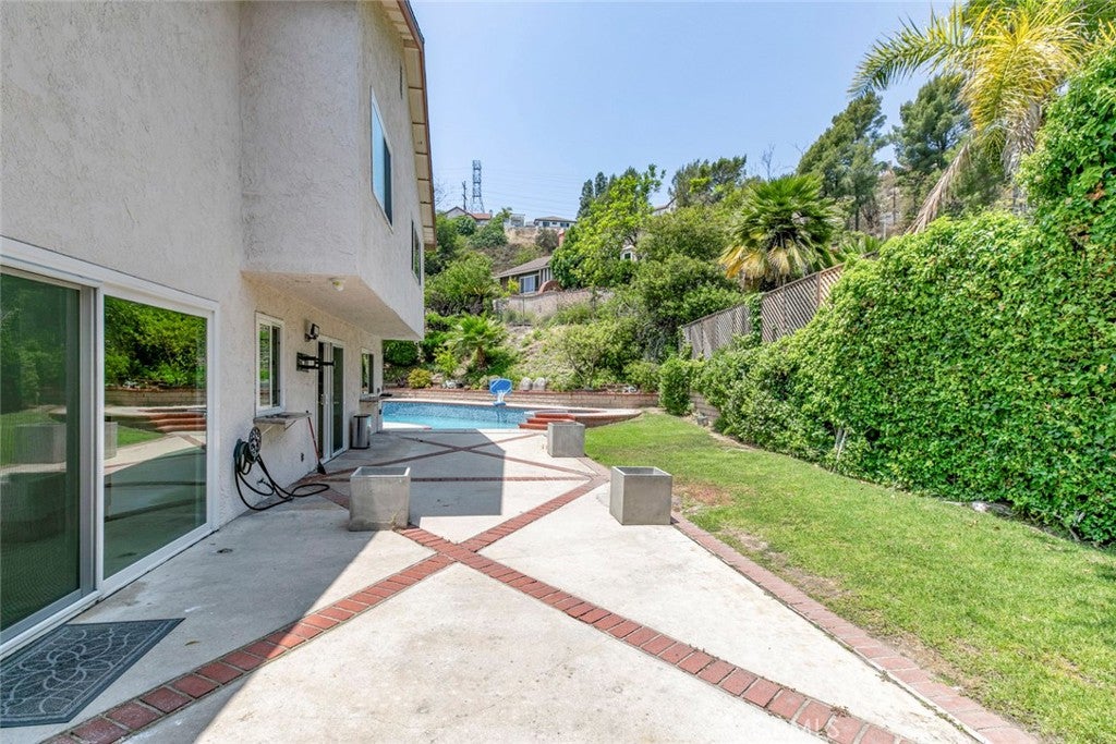 Glendale, California, 91206, United States, 4 Bedrooms Bedrooms, ,3 BathroomsBathrooms,Residential,For Sale,1940917