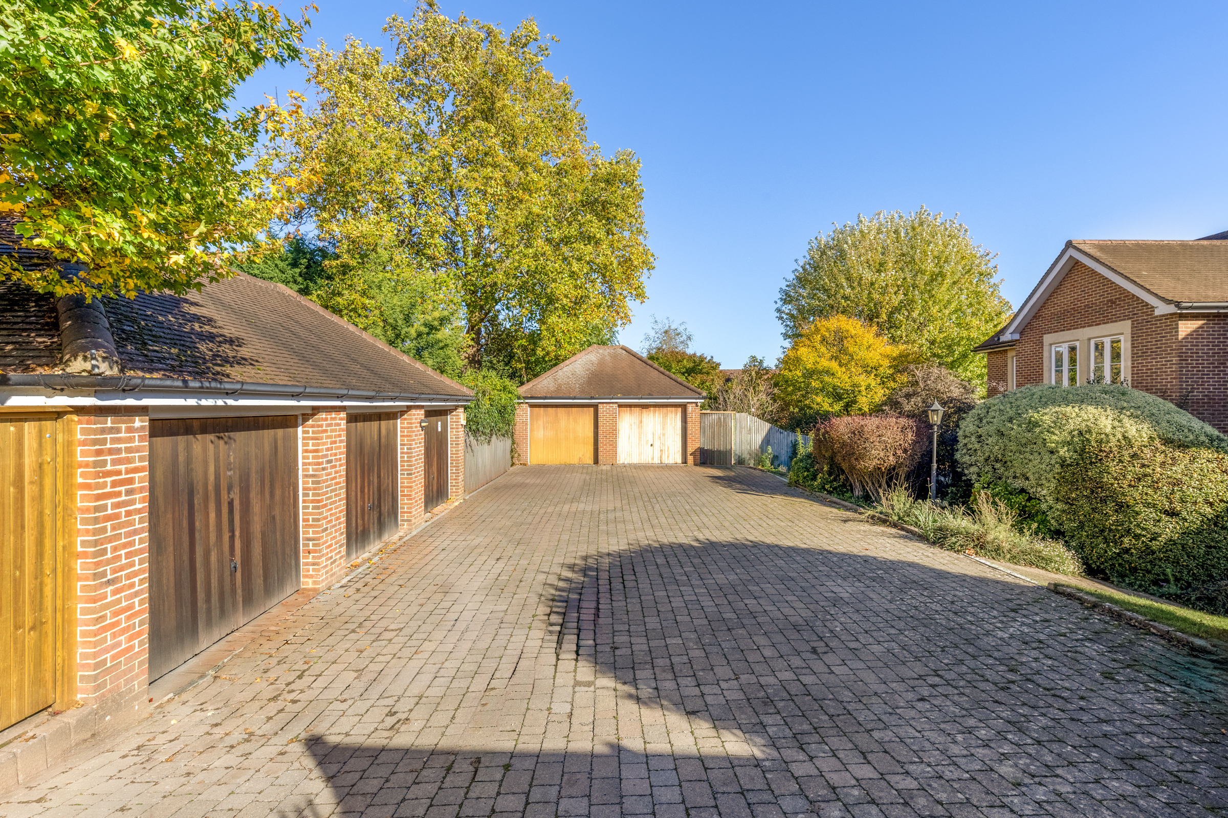  A bright Wimbledon home with far reaching southerly views and off street parking - 物件實景