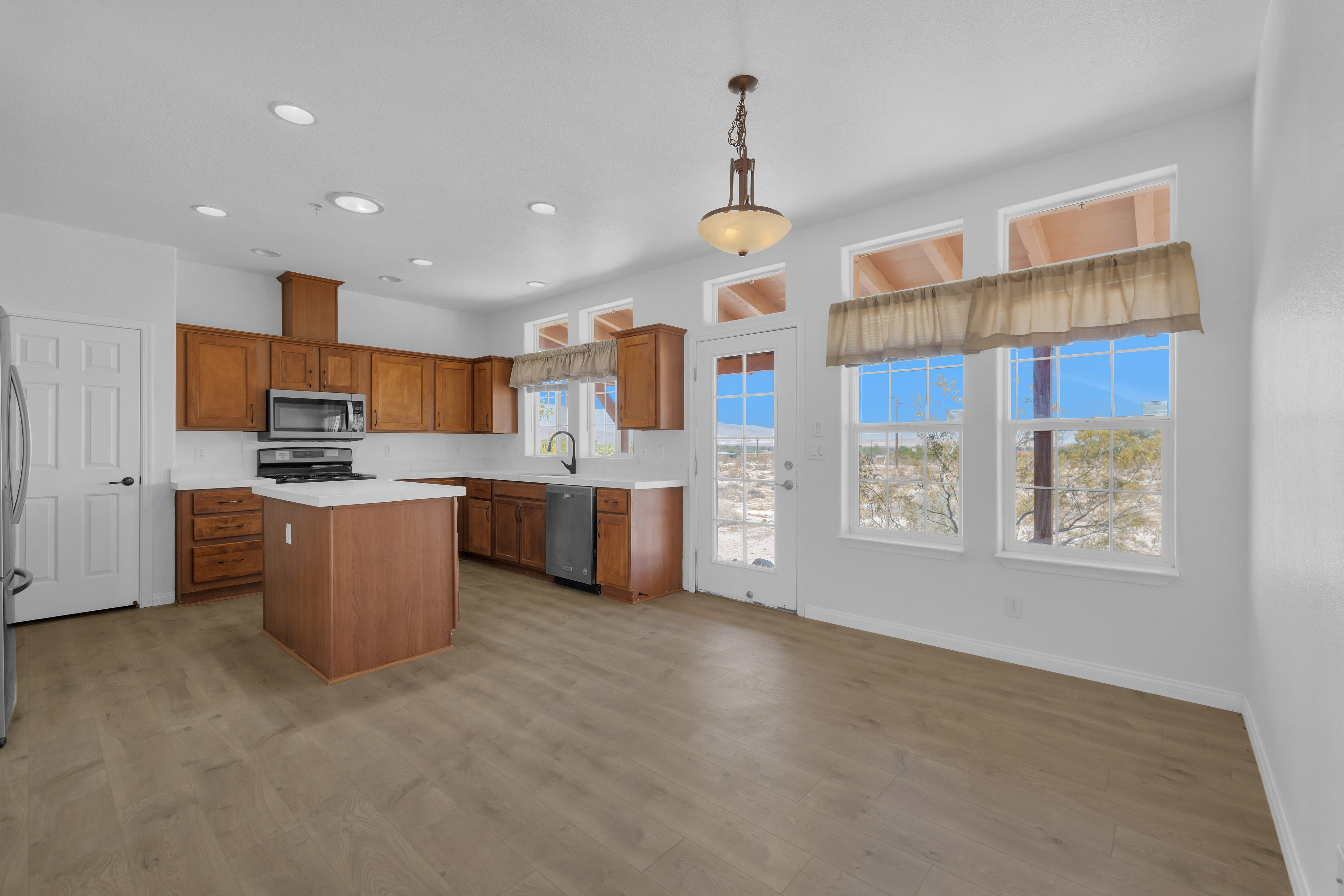 Borrego Springs, California, 92004, United States, 4 Bedrooms Bedrooms, ,3 BathroomsBathrooms,Residential,For Sale,1883012
