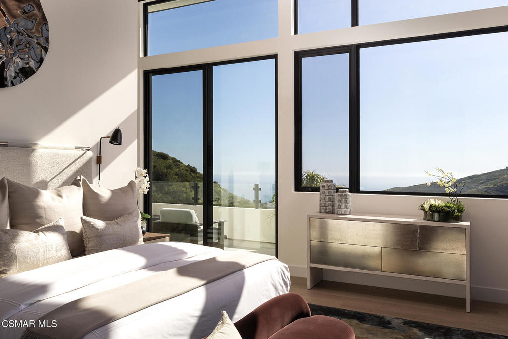 Malibu, California, 90265, United States, 4 Bedrooms Bedrooms, ,3 BathroomsBathrooms,Residential,For Sale,1732105