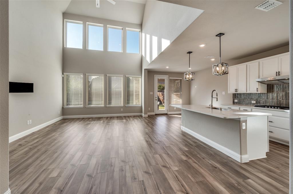 Little Elm, Texas, 75068, United States, 4 Bedrooms Bedrooms, ,3 BathroomsBathrooms,Residential,For Sale,1993876