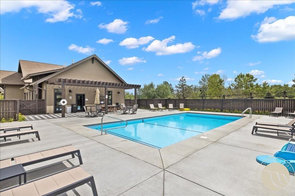 Red Lodge, Montana, 59068, United States, 3 Bedrooms Bedrooms, ,3 BathroomsBathrooms,Residential,For Sale,1939083