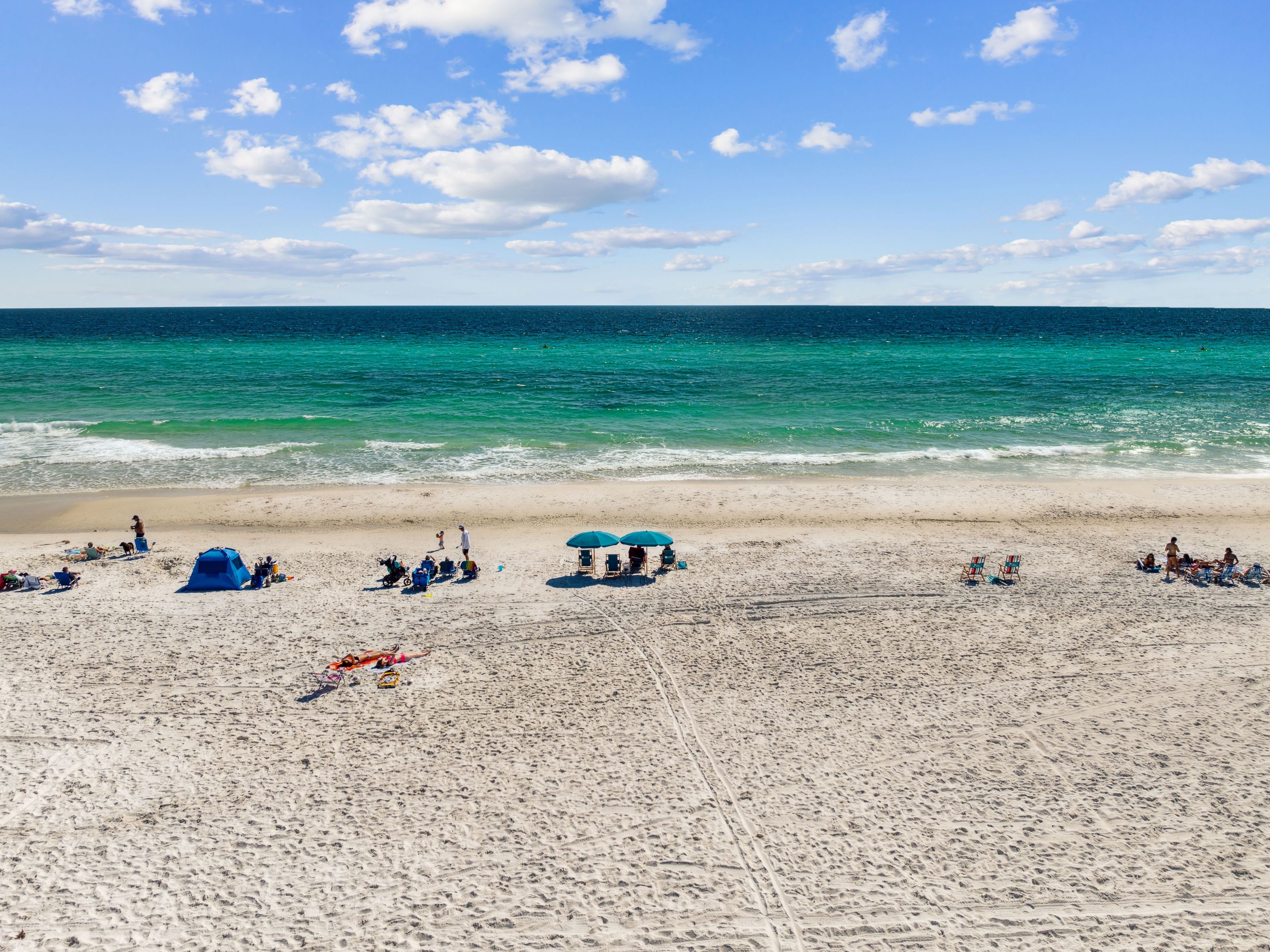  New Construction With Outdoor Oasis A Short Stroll To The Beach - 物件實景