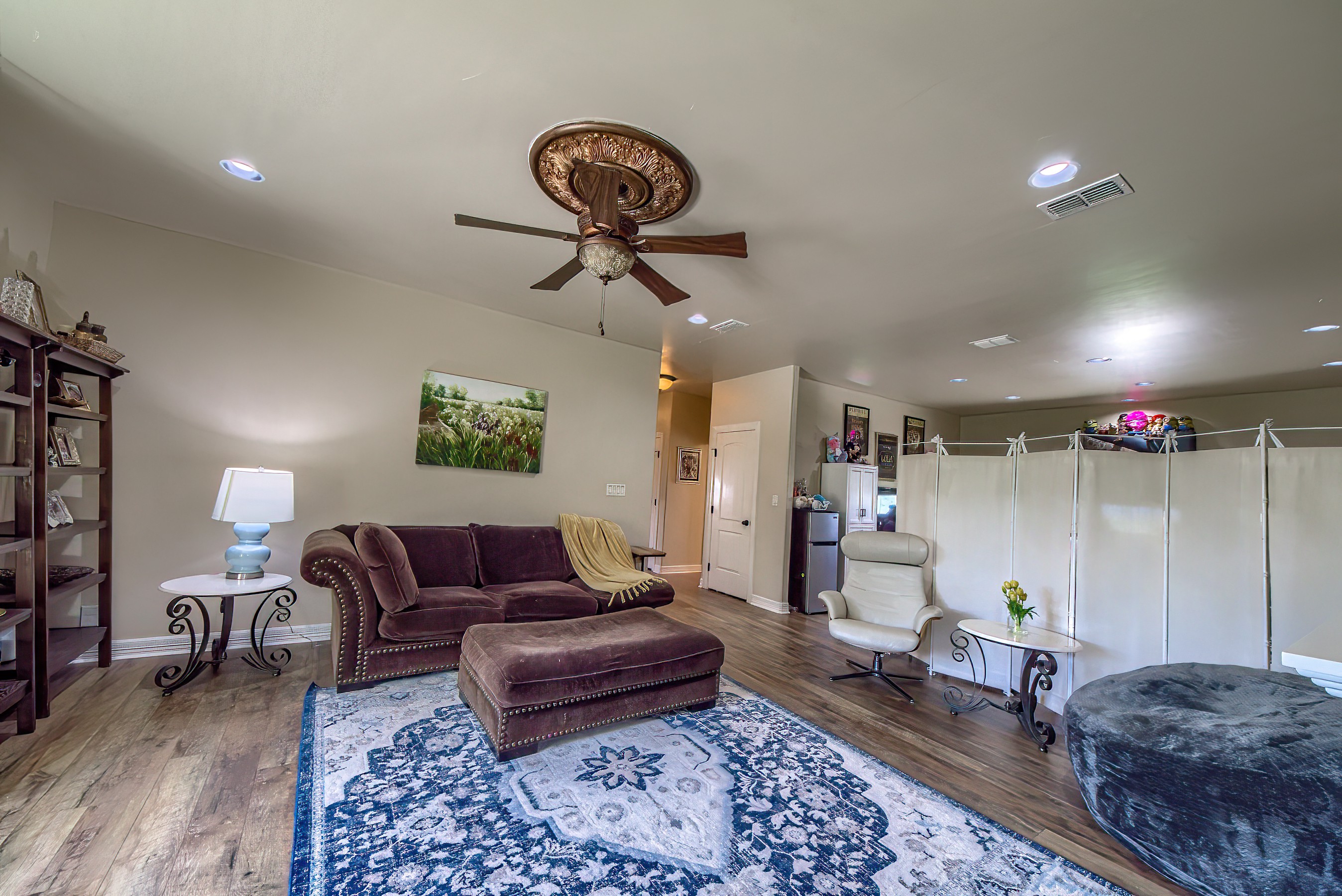 Seguin, Texas, 78155, United States, 7 Bedrooms Bedrooms, ,7 BathroomsBathrooms,Residential,For Sale,1994199