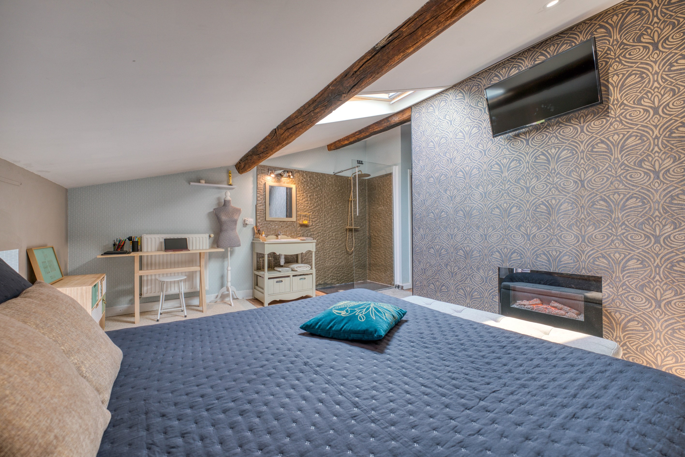  RENOVATED CHARMING CHARENTAISE WITH GUEST HOUSE IN MÉDIS - 物件實景