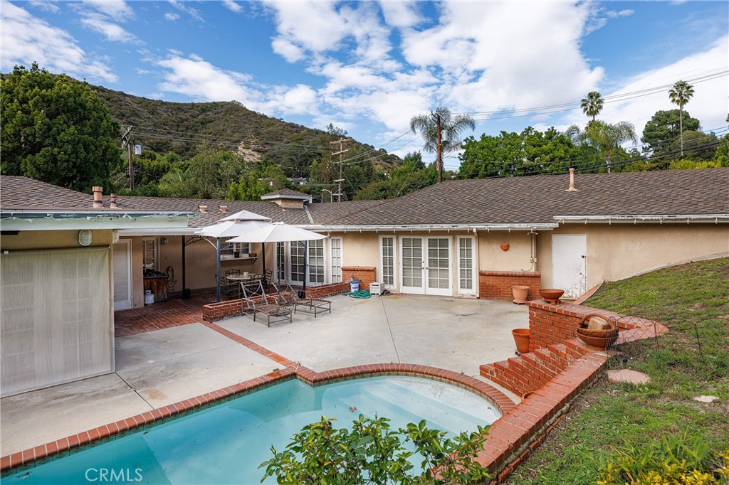 Beverly Hills, California, 90210, United States, 4 Bedrooms Bedrooms, ,5 BathroomsBathrooms,Residential,For Sale,2002159