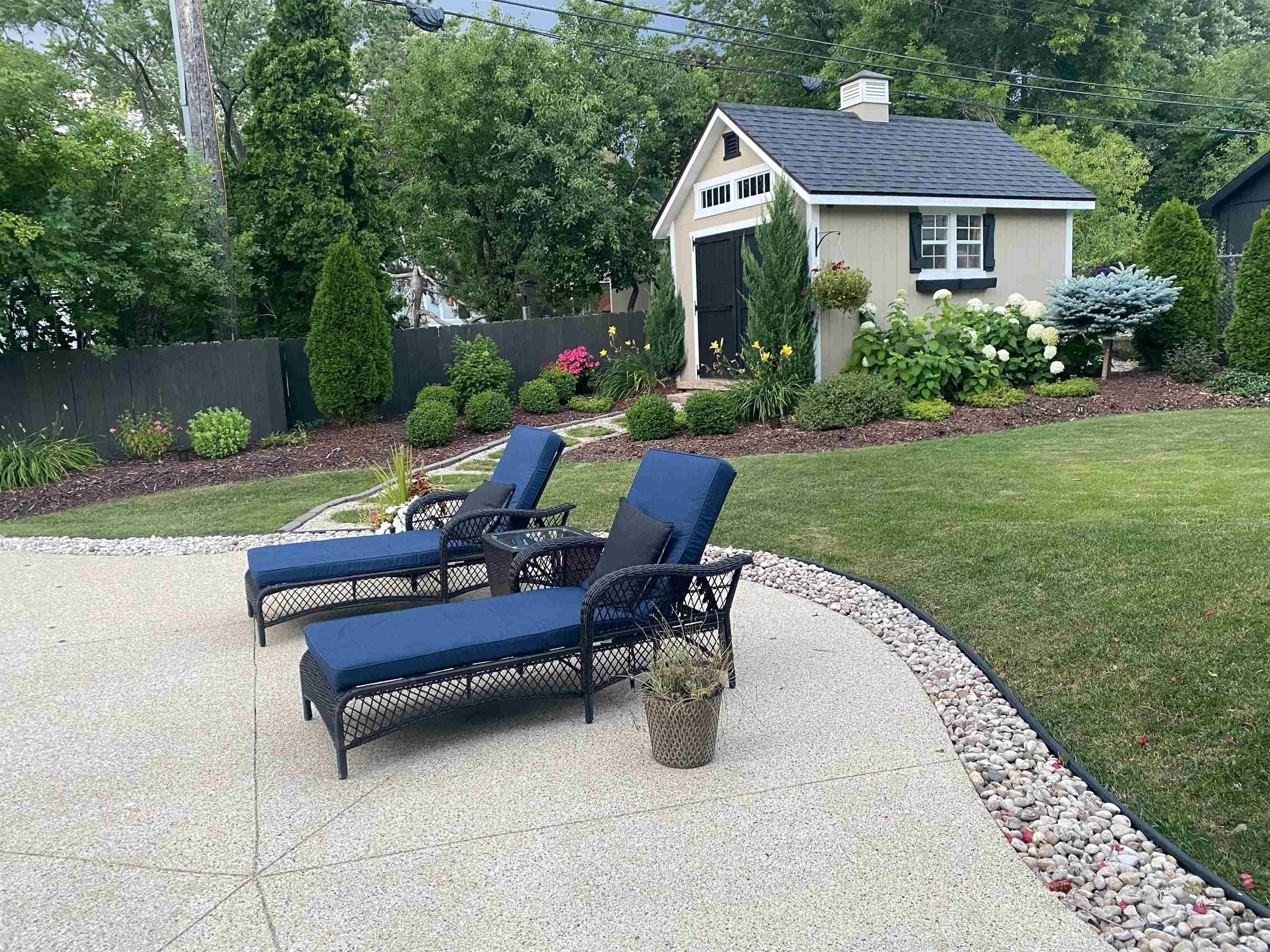 GREEN BAY, Wisconsin, 54301, United States, 4 Bedrooms Bedrooms, ,3 BathroomsBathrooms,Residential,For Sale,2048088
