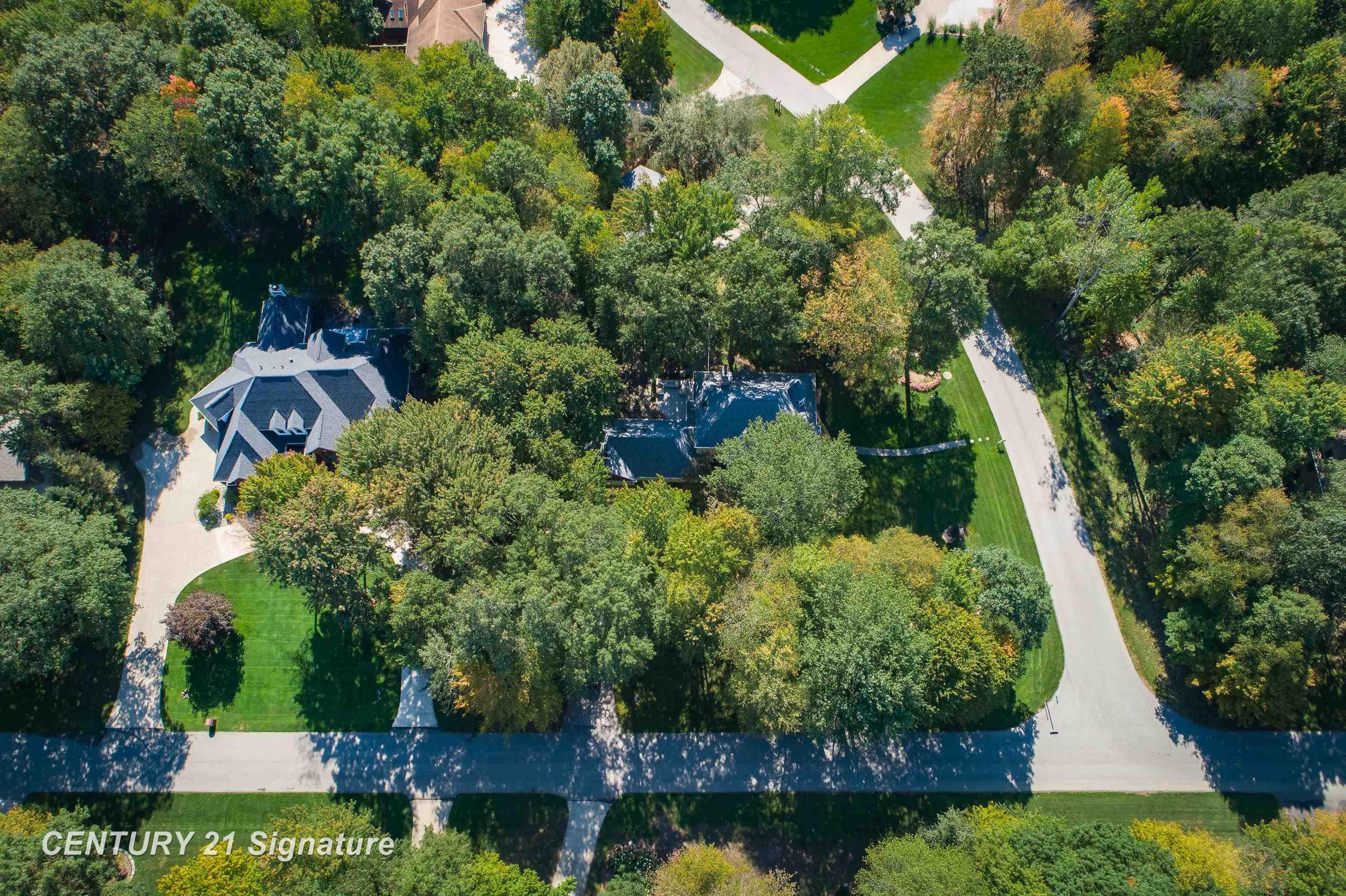 Midland, Michigan, 48642, United States, 5 Bedrooms Bedrooms, ,6 BathroomsBathrooms,Residential,For Sale,1977241