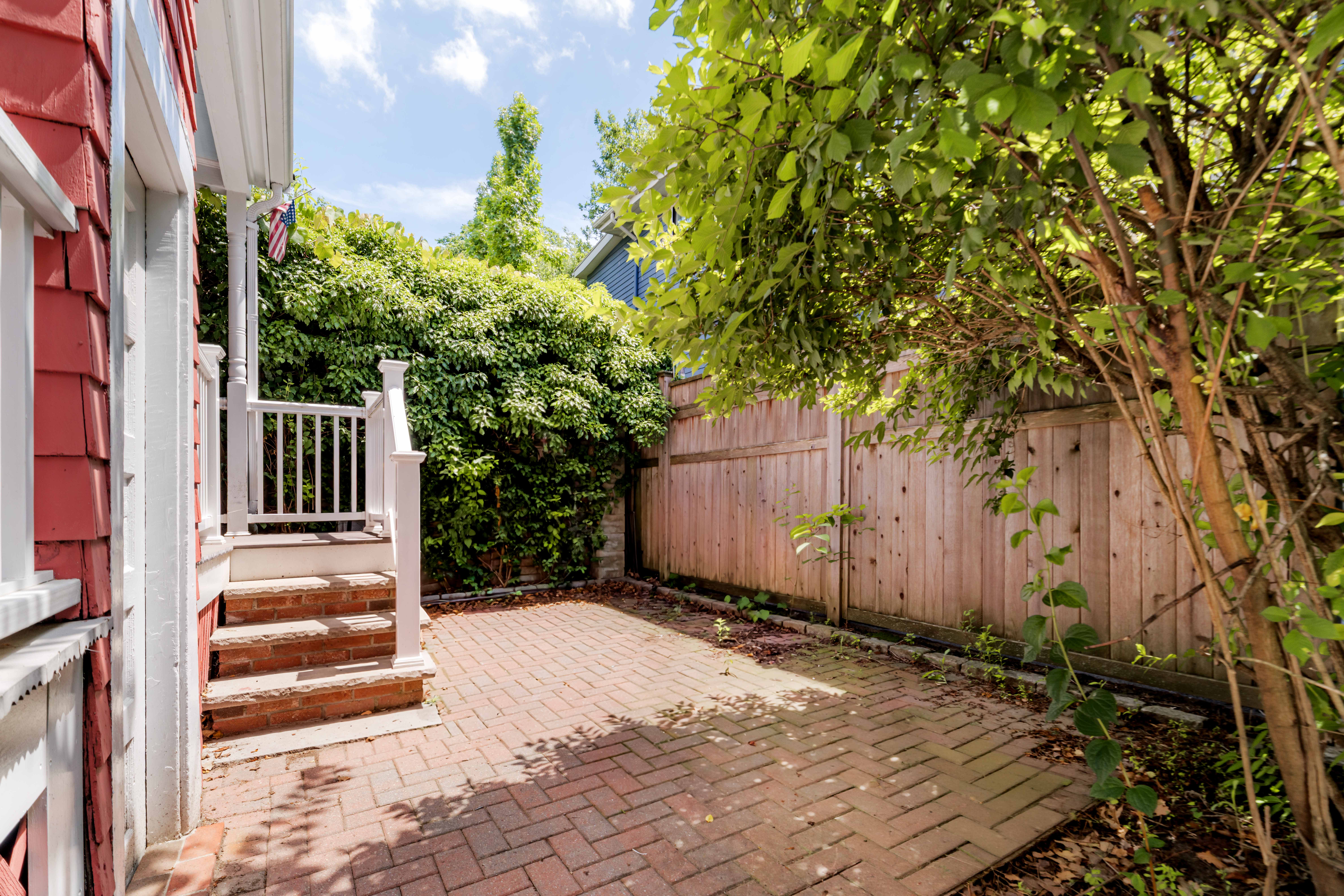  328 Huron Avenue, Cambridge, MA, 02138 - 物件實景