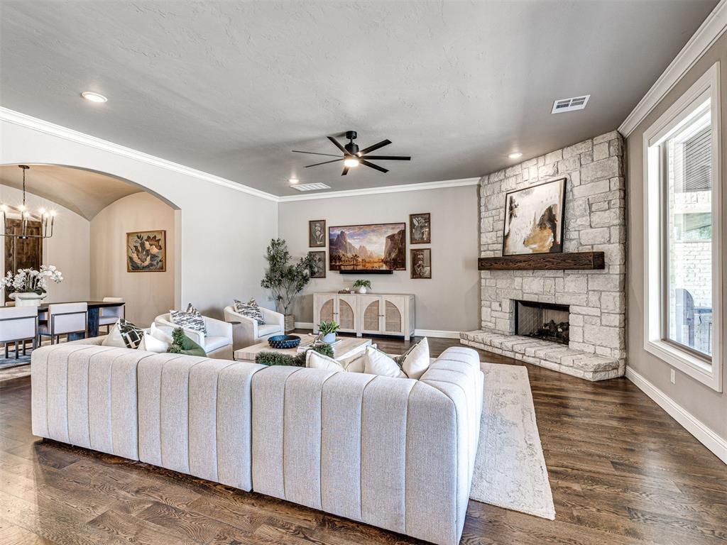 Arcadia, Oklahoma, 73007, United States, 4 Bedrooms Bedrooms, ,5 BathroomsBathrooms,Residential,For Sale,2034097